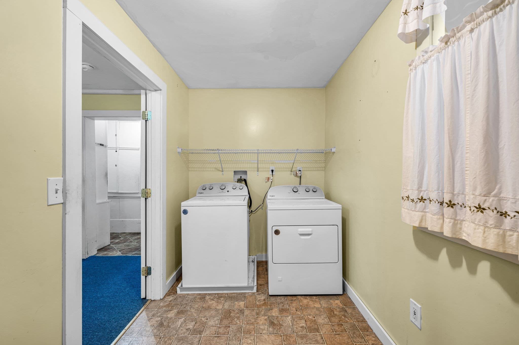 Single Family Residence at 26 Denton Cir, Springfield MA 01104, Springfield, photo 17 of 34