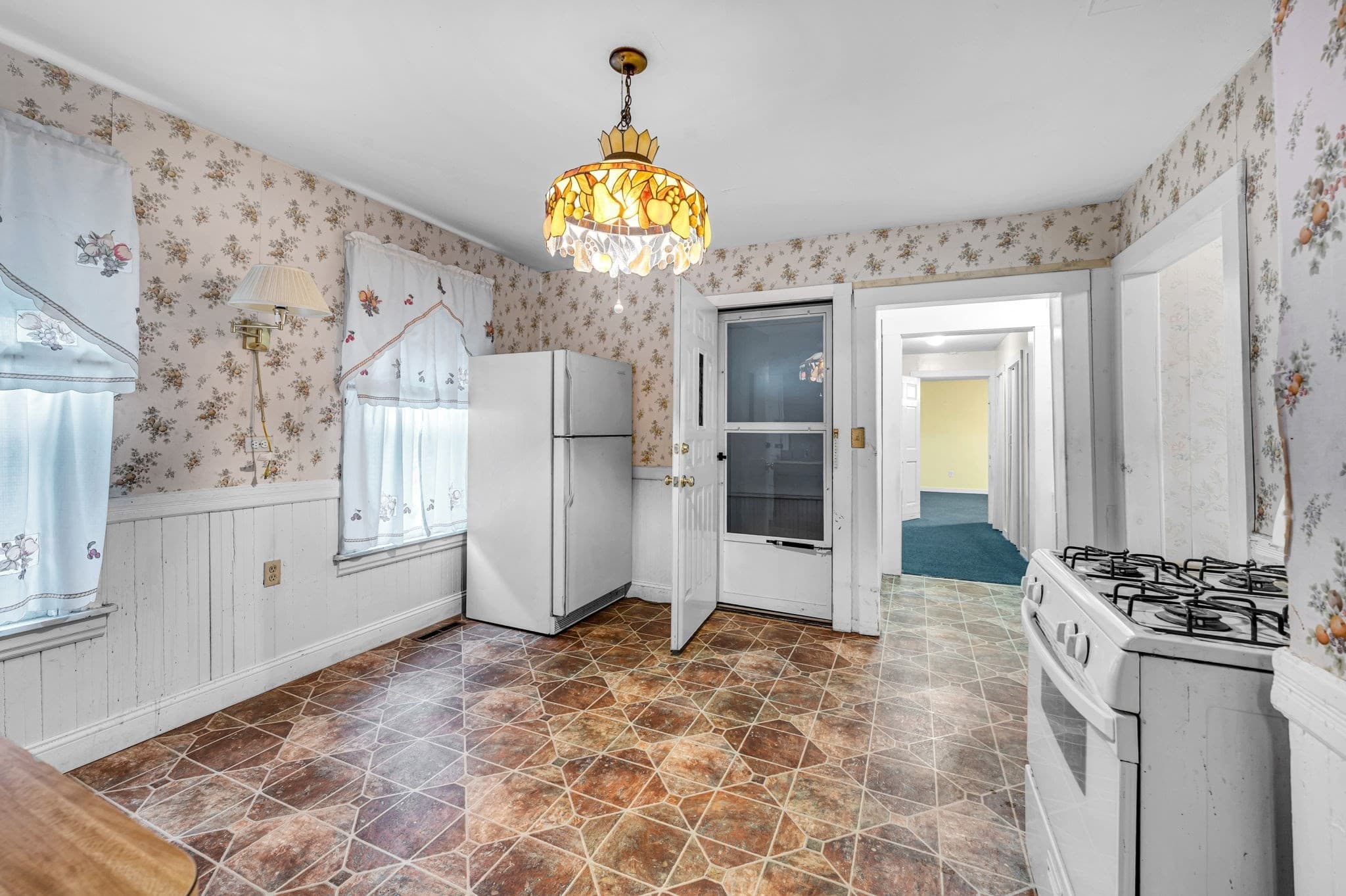 Single Family Residence at 26 Denton Cir, Springfield MA 01104, Springfield, photo 15 of 34