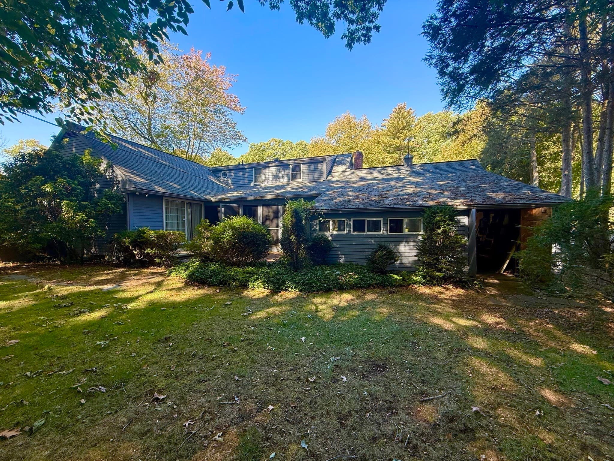 Single Family Residence at 719 South Branch Parkway, Springfield MA 01118, Springfield, photo 6 of 41