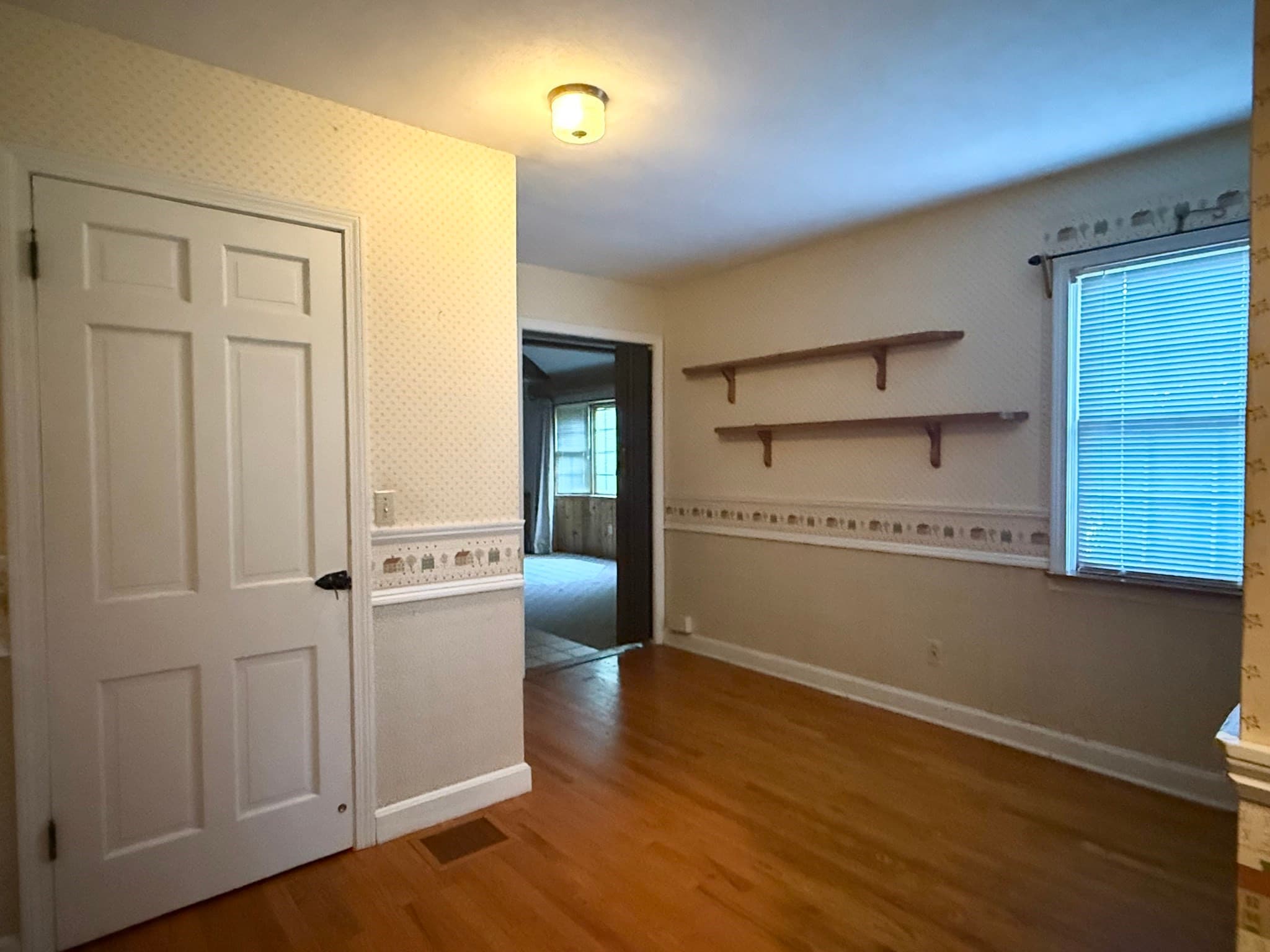 Single Family Residence at 719 South Branch Parkway, Springfield MA 01118, Springfield, photo 24 of 41