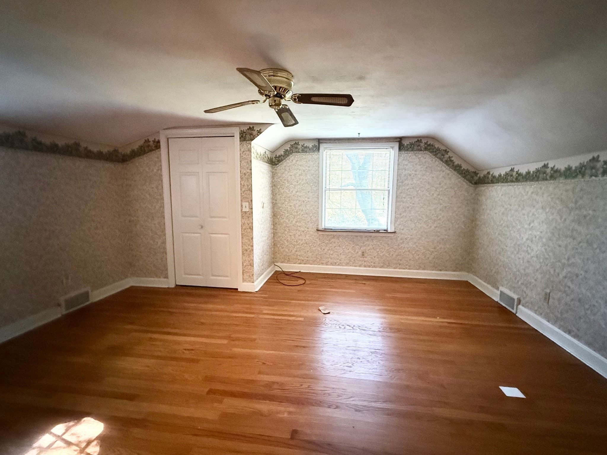 Single Family Residence at 719 South Branch Parkway, Springfield MA 01118, Springfield, photo 33 of 41