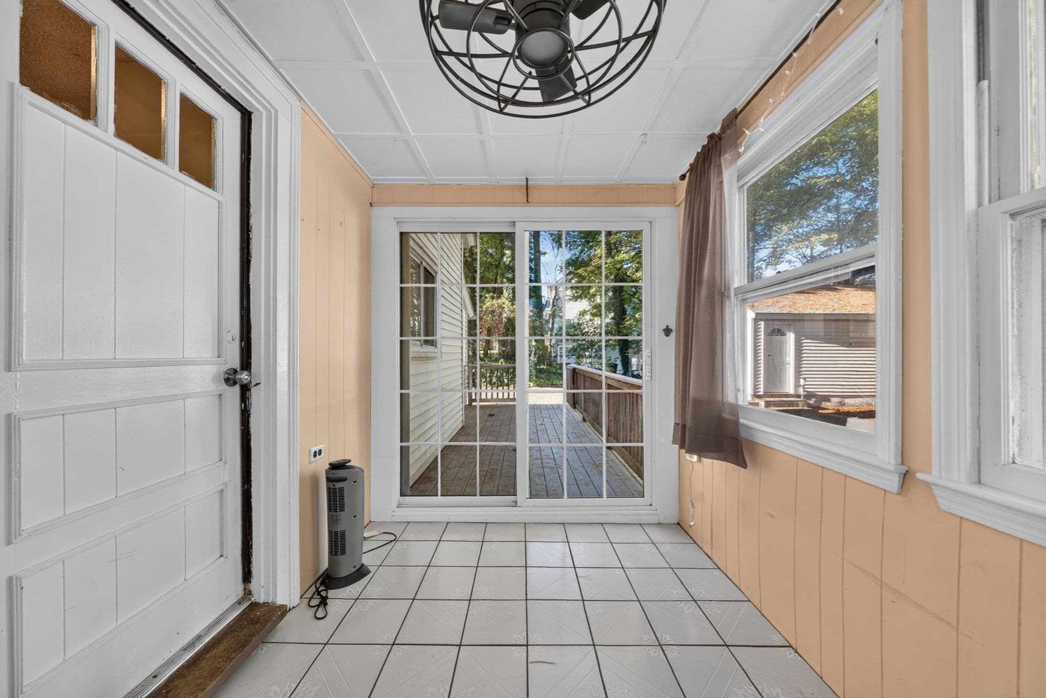Single Family Residence at 55 Elm Street, Methuen MA 01844, photo 16 of 24