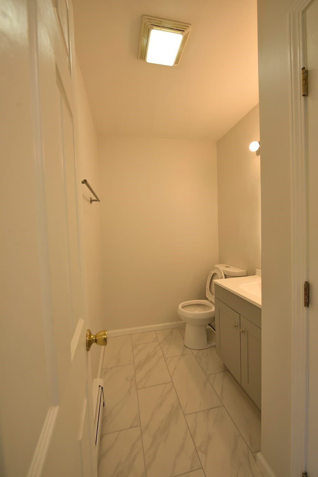 Condominium at 19 Stillman Circle # 19, Natick MA 01760, Natick, photo 13 of 16