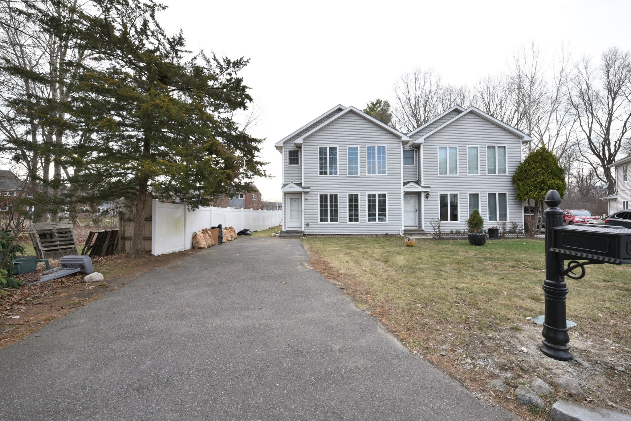 19 Stillman Circle # 19, Natick MA 01760
