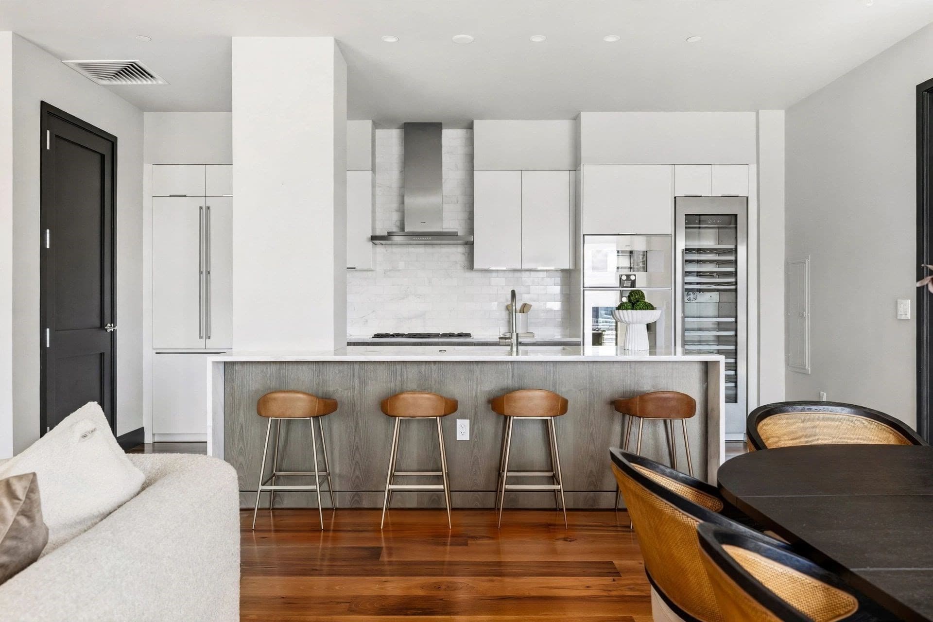 Condominium at 300 Pier 4 Blvd, Boston MA 02210, Boston, photo 13 of 42