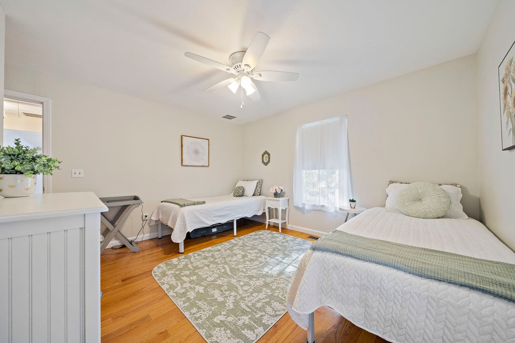 Single Family Residence at 7 Ouimet Ln, Foxboro MA 02035, Foxboro, photo 22 of 37