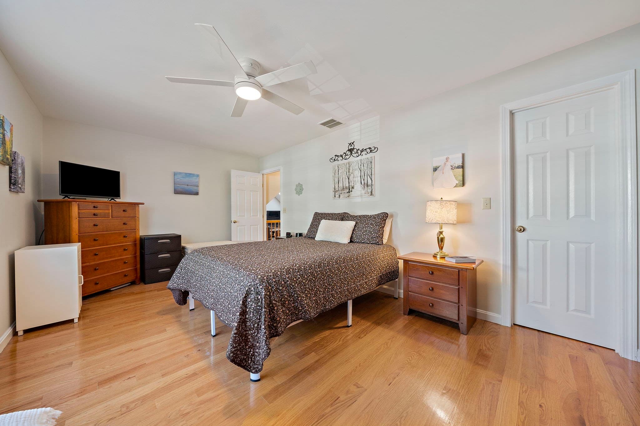 Single Family Residence at 7 Ouimet Ln, Foxboro MA 02035, Foxboro, photo 24 of 37