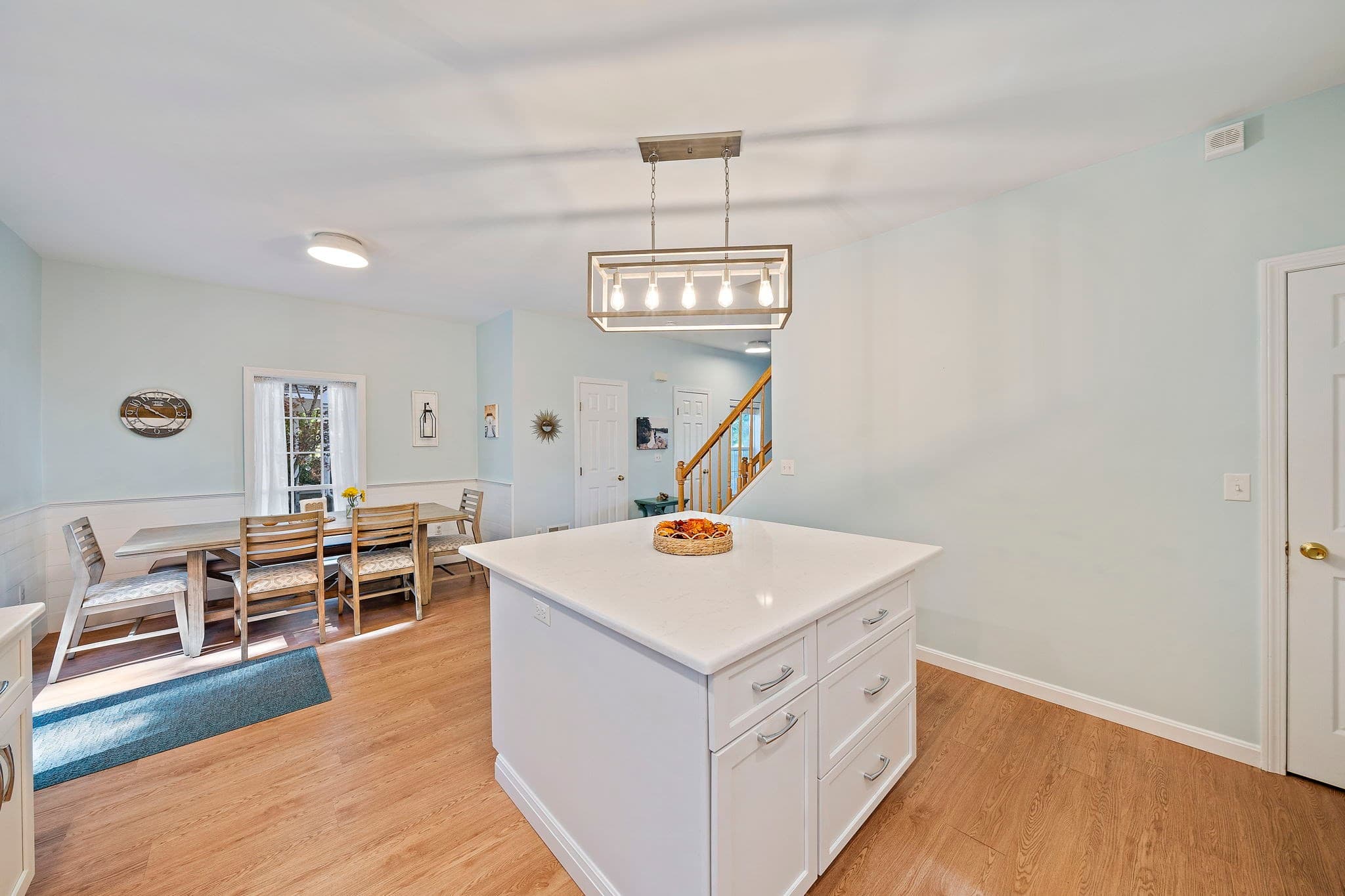 Single Family Residence at 7 Ouimet Ln, Foxboro MA 02035, Foxboro, photo 14 of 37