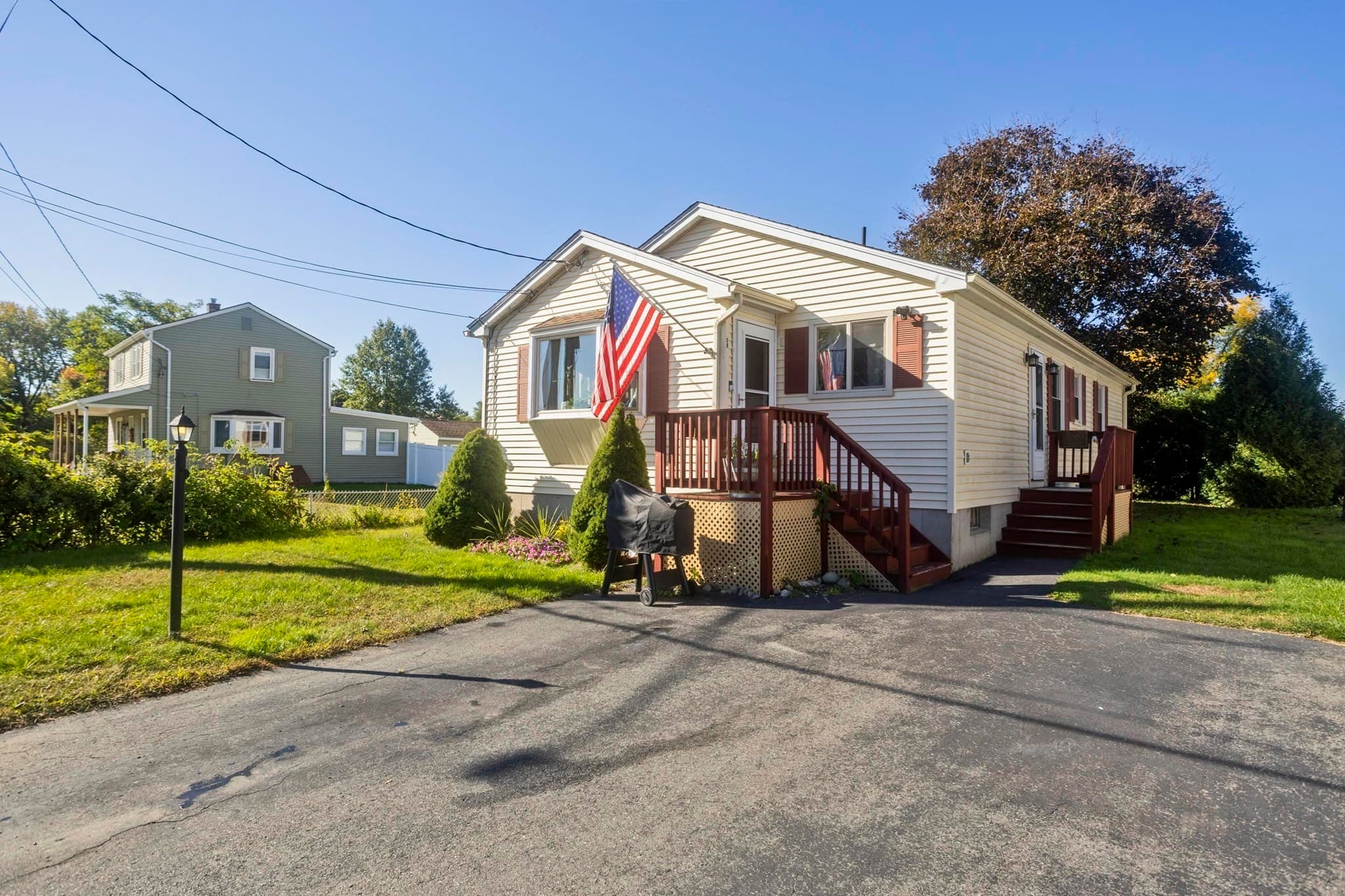 Single Family Residence at 20 Meadow Ave, Agawam MA 01001, Agawam, photo 2 of 20