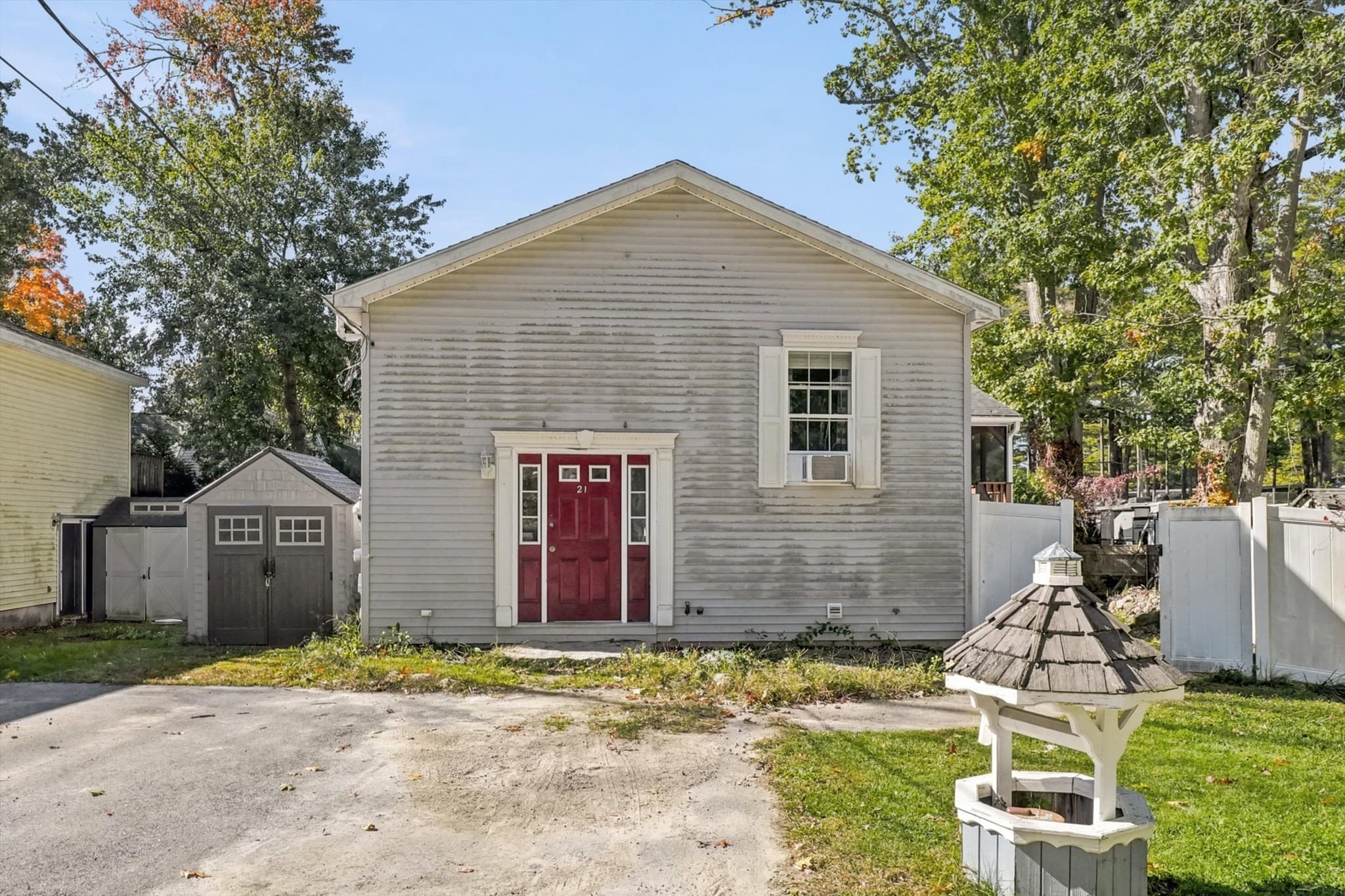 Single Family Residence at 21 Browns Brook Rd, Webster MA 01570, Webster, photo 2 of 29