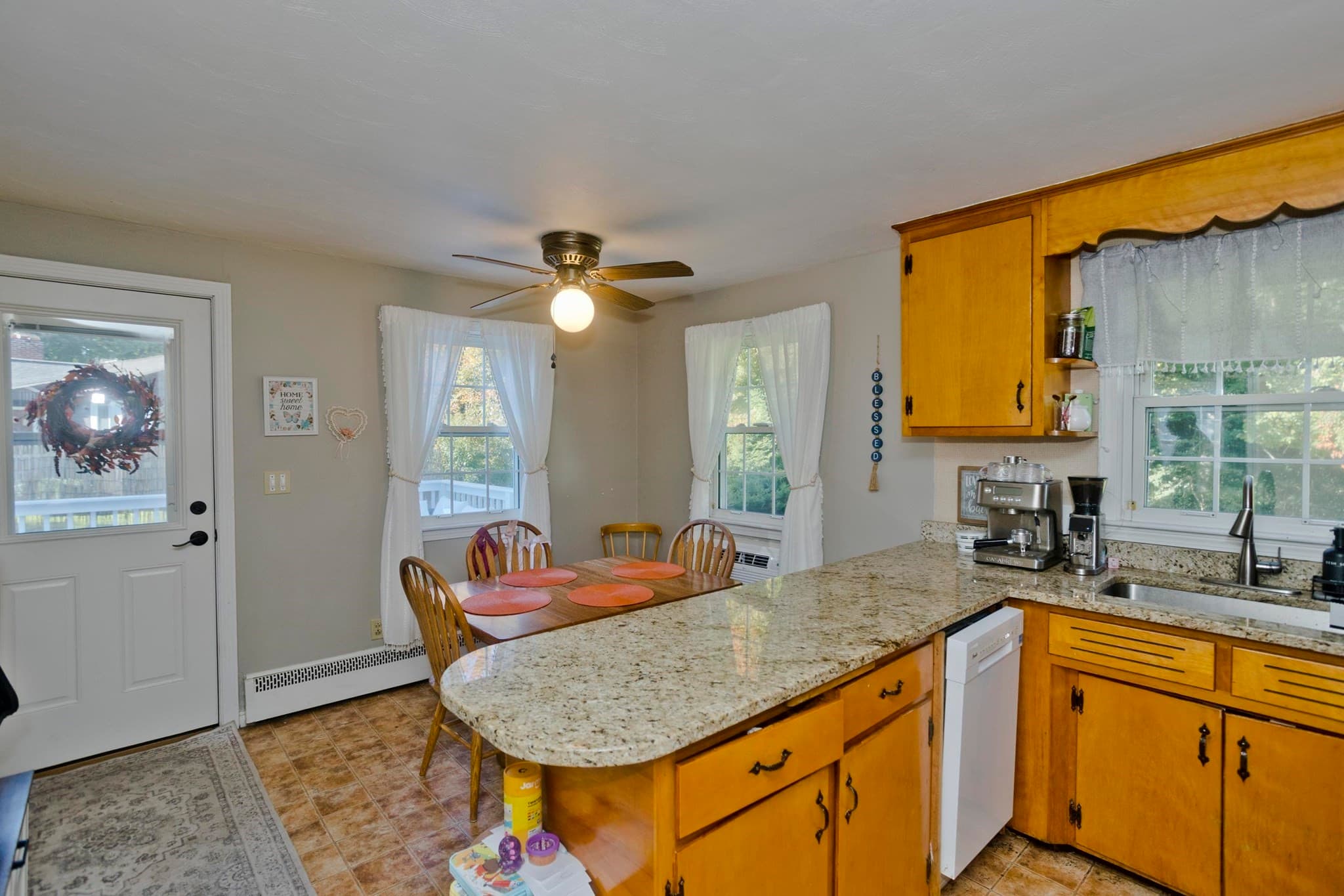 Single Family Residence at 119 Florida Dr, Agawam MA 01001, Agawam, photo 6 of 32