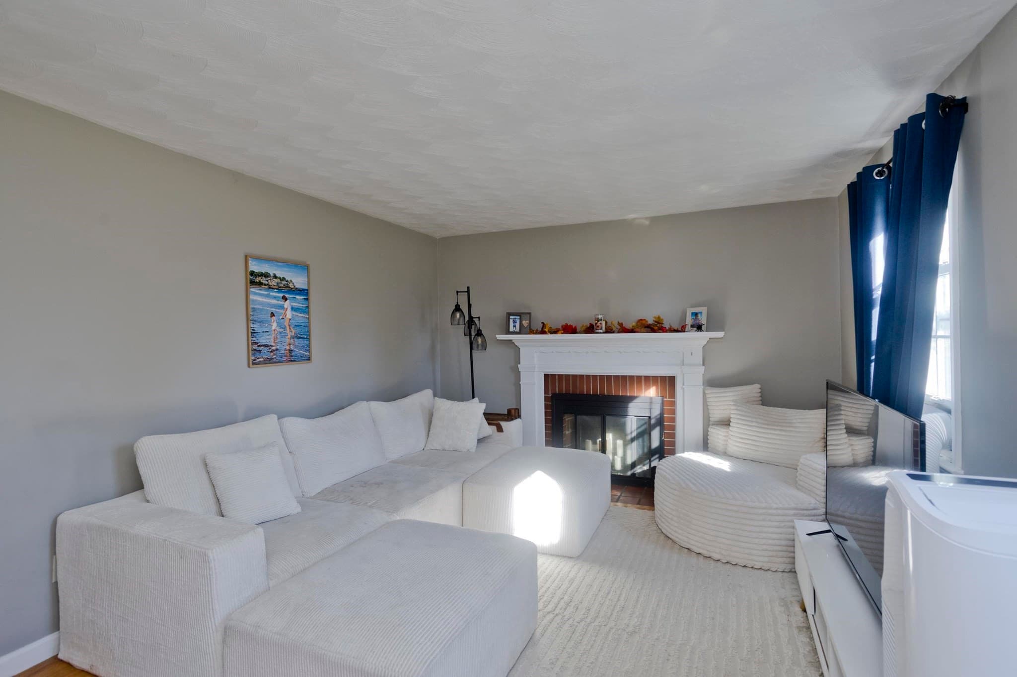 Single Family Residence at 119 Florida Dr, Agawam MA 01001, Agawam, photo 10 of 32