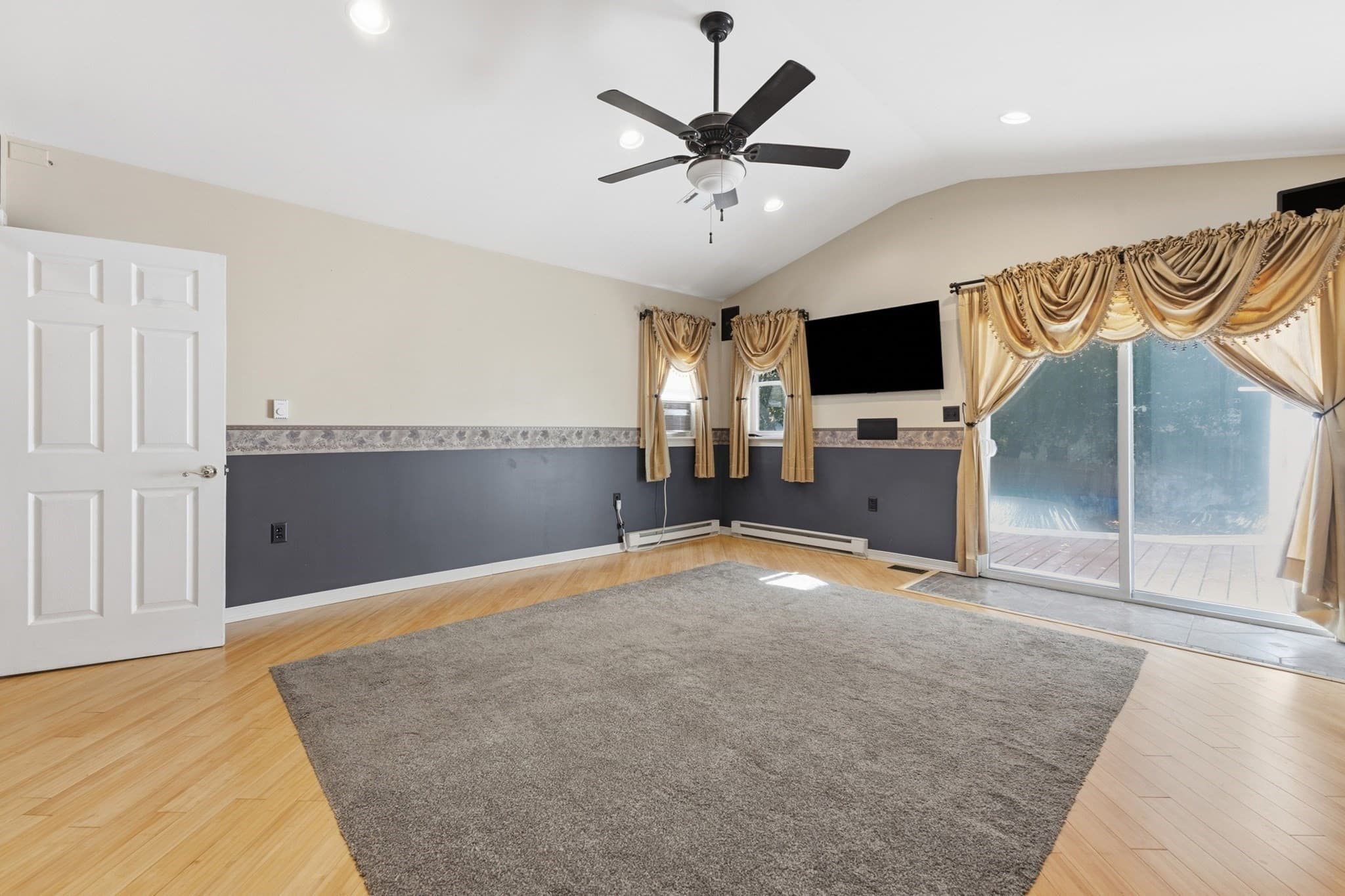 Single Family Residence at 66 Barrison St, Springfield MA 01109, Springfield, photo 16 of 42