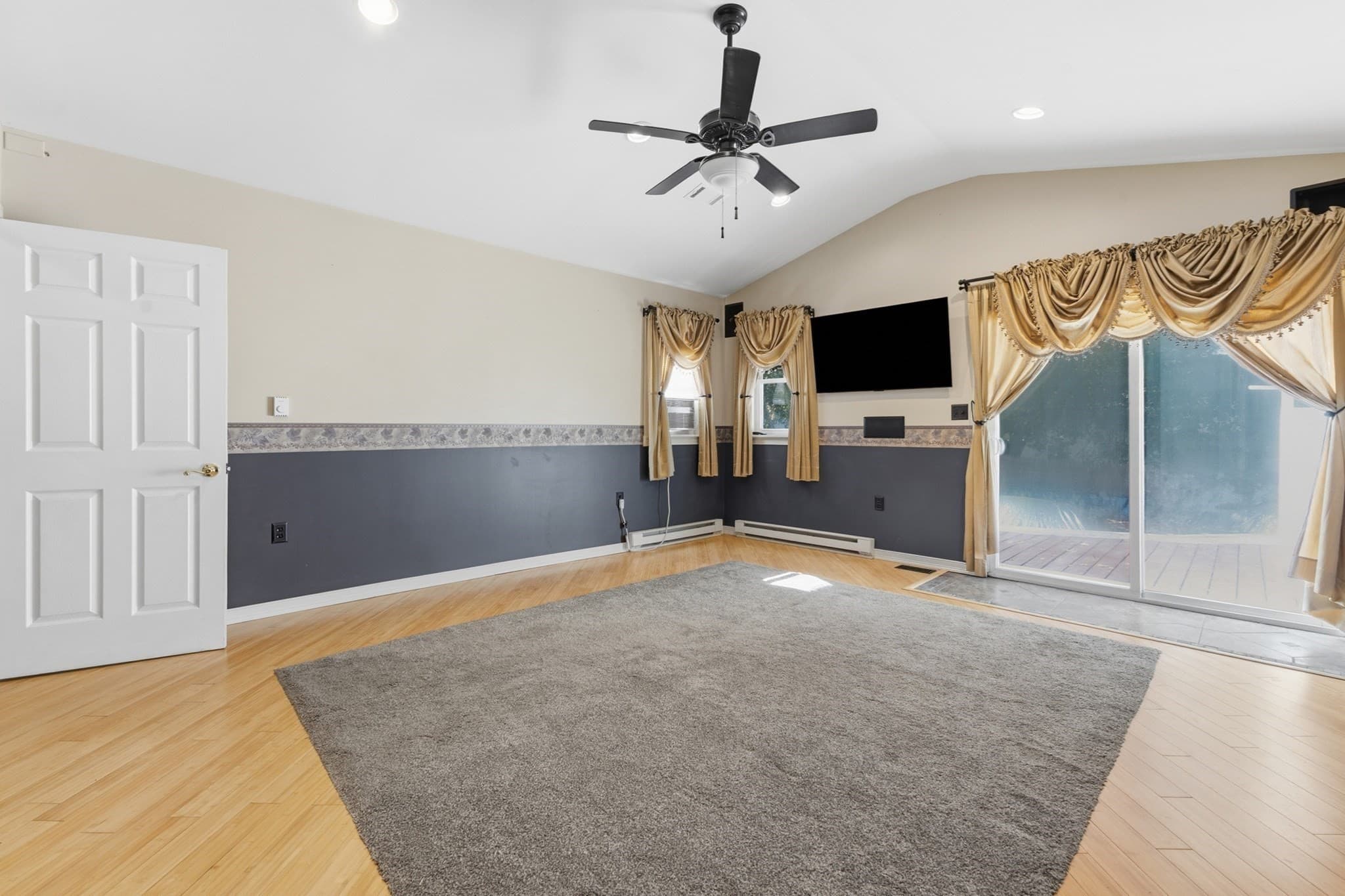 Single Family Residence at 66 Barrison St, Springfield MA 01109, Springfield, photo 18 of 42