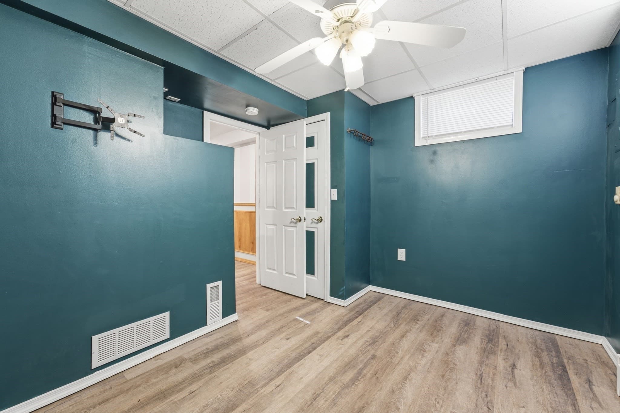 Single Family Residence at 66 Barrison St, Springfield MA 01109, Springfield, photo 31 of 42