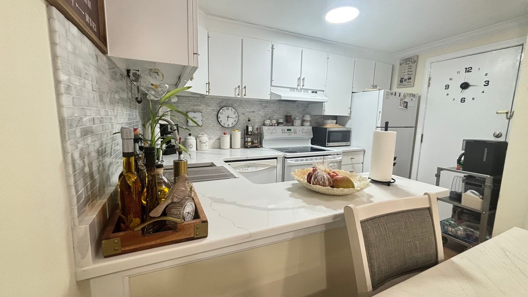 Condominium at 192 Bolton St # 8, Marlborough MA 01752, Marlborough, photo 6 of 23