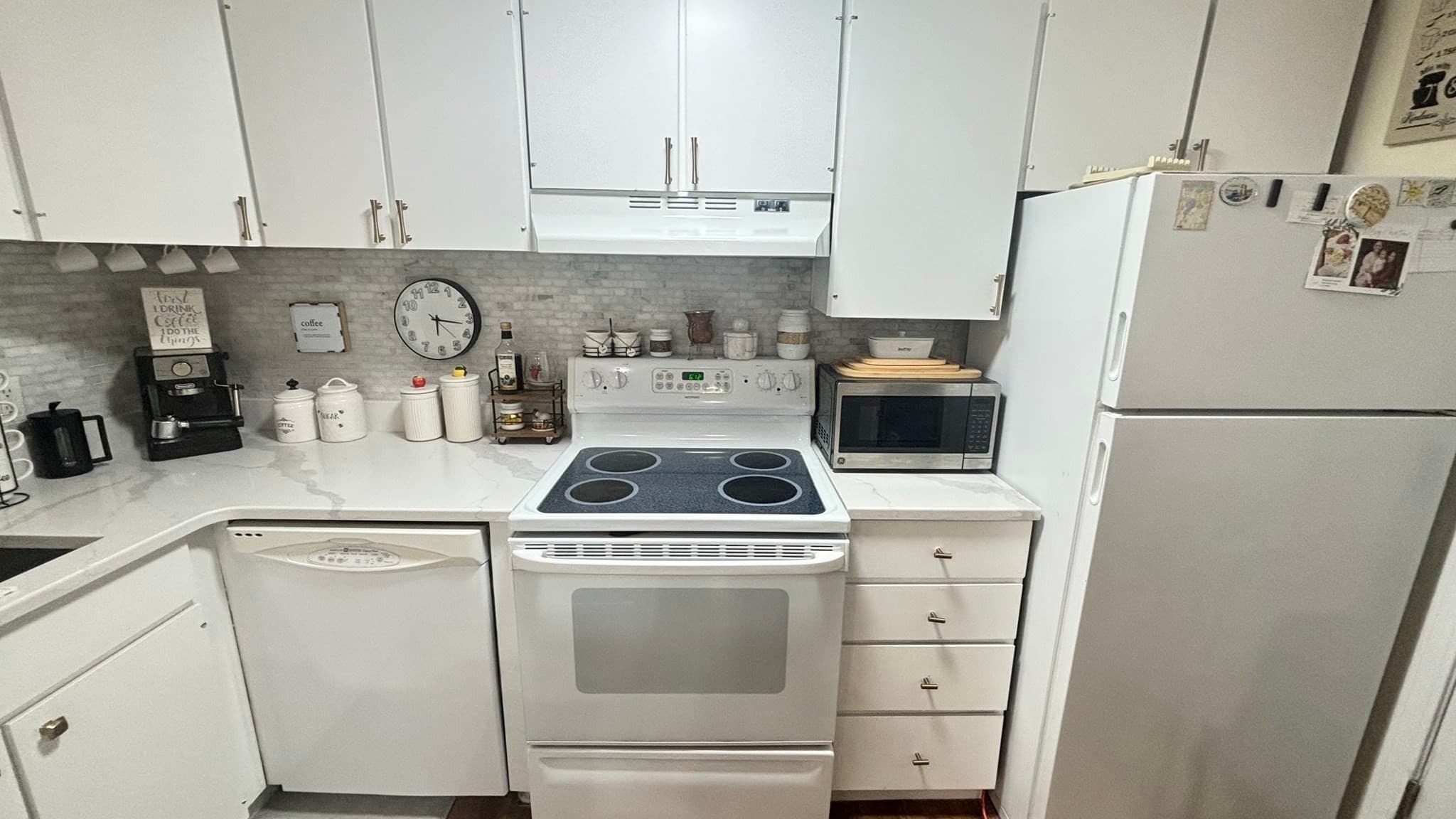 Condominium at 192 Bolton St # 8, Marlborough MA 01752, Marlborough, photo 7 of 23