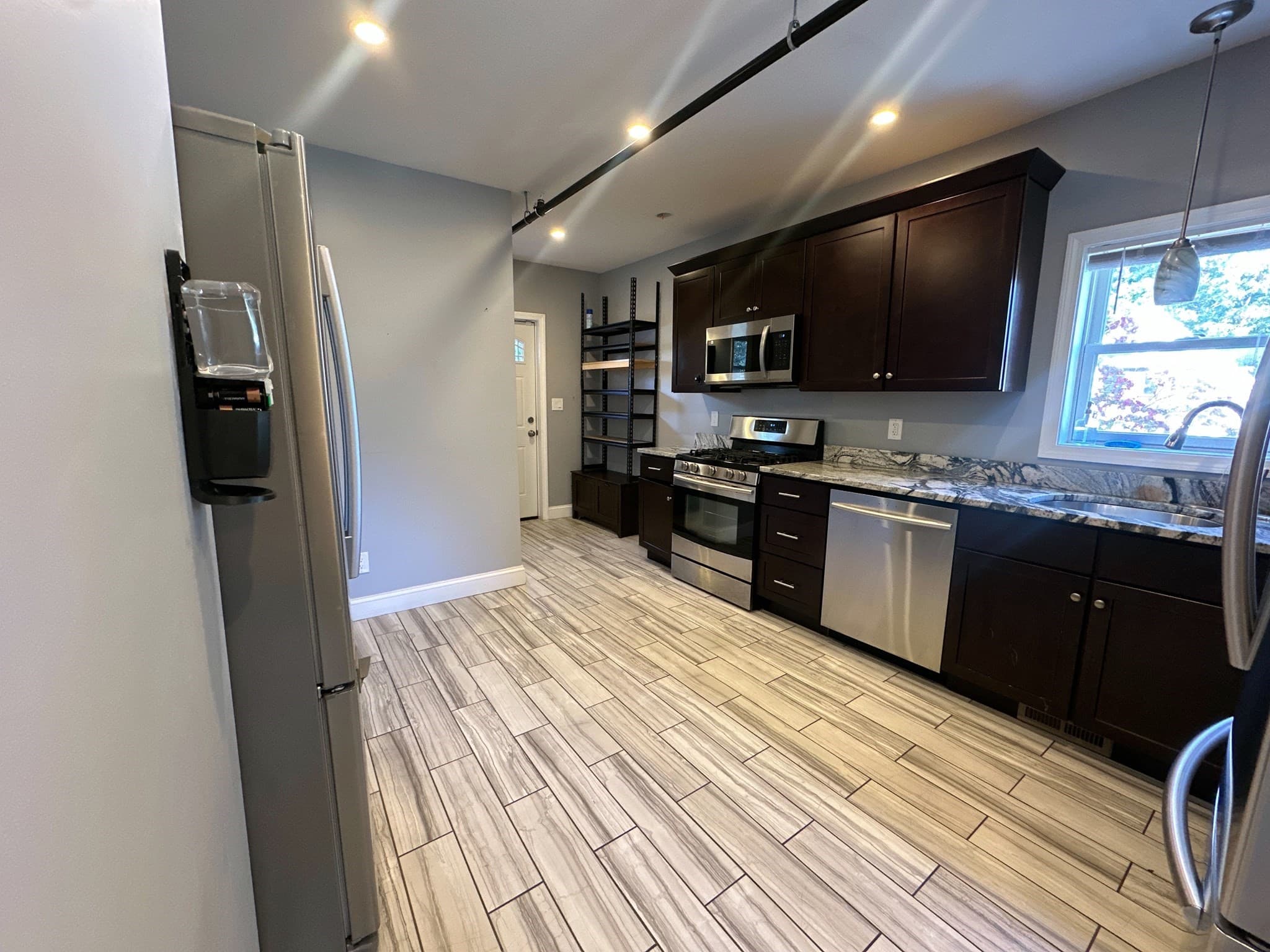 Single Family Residence at 62 Lynn St, Everett MA 02149, Everett, photo 4 of 25