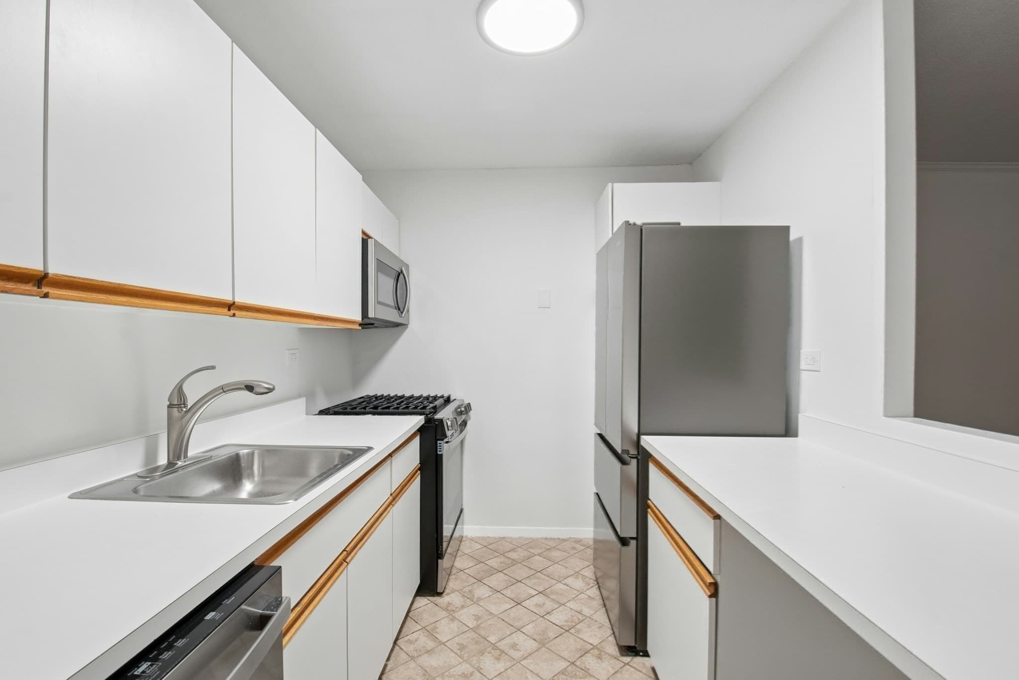 Condominium at 9 Hawthorne Pl # 2C, Boston MA 02114, Boston, photo 6 of 27