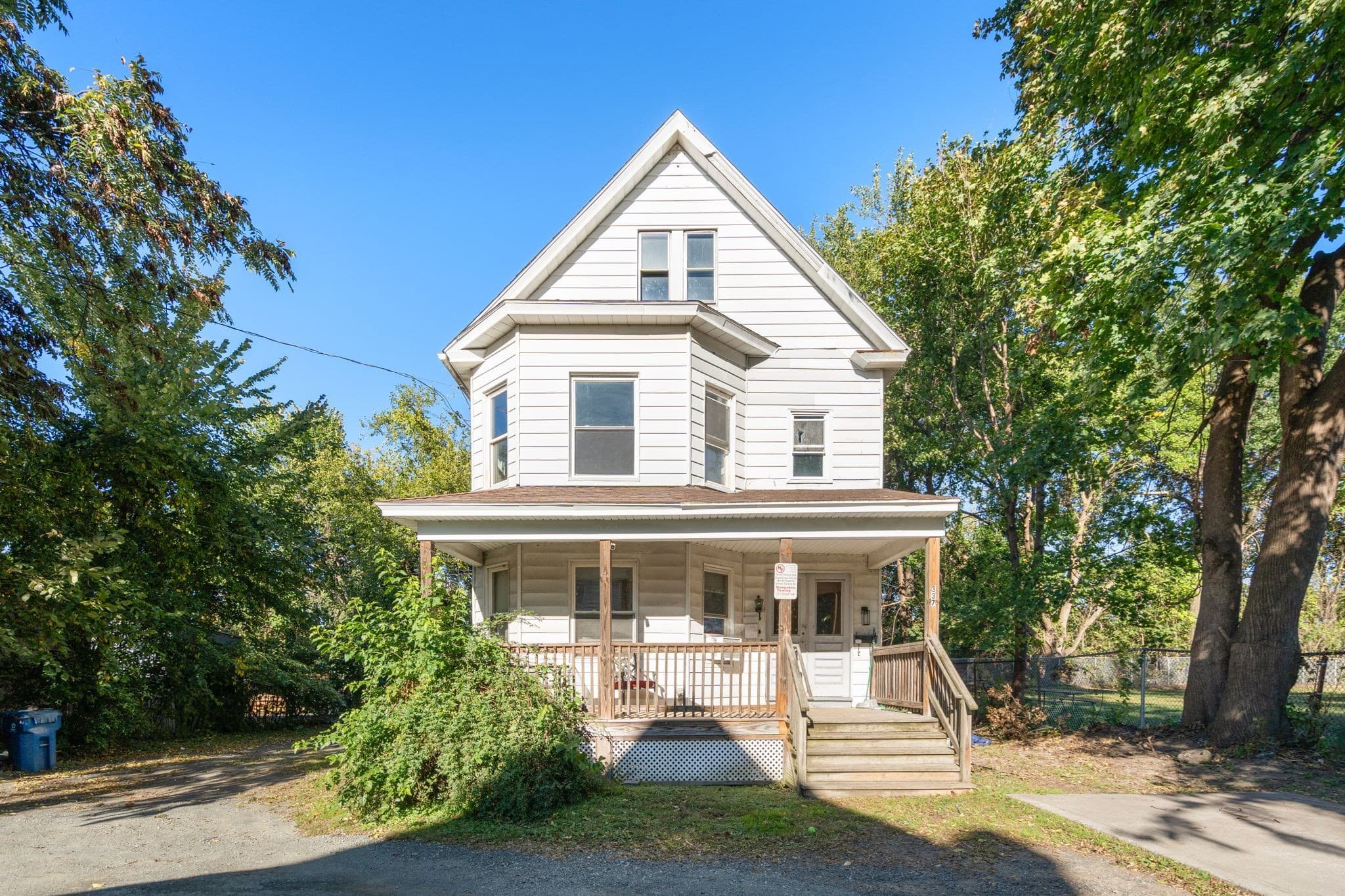 4 Family at 331-337 Main Street, West Springfield MA 01089, West Springfield, photo 19 of 33