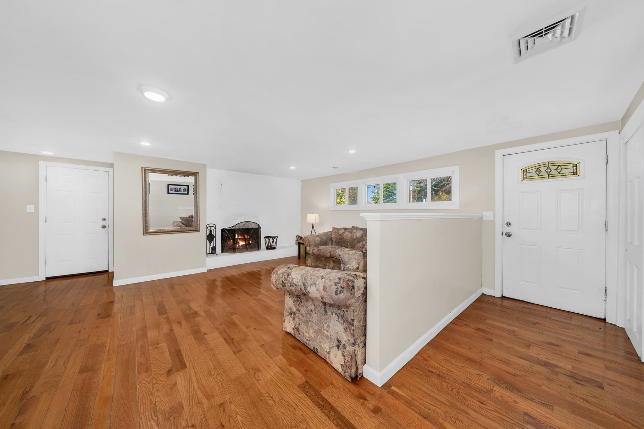Single Family Residence at 70 River Rd, Andover MA 01810, Andover, photo 2 of 22