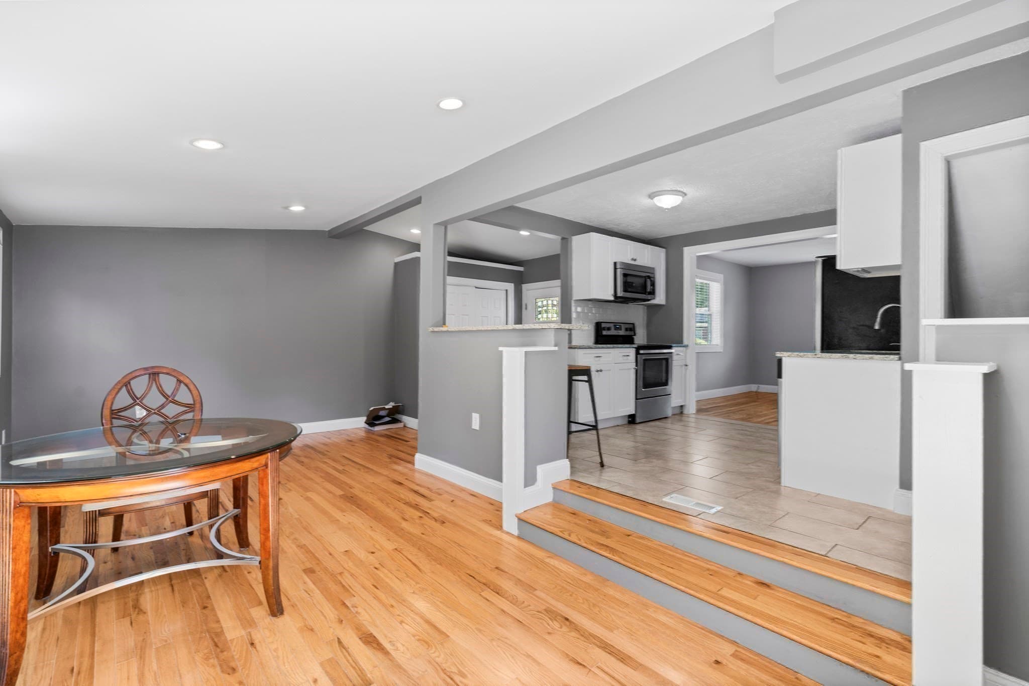 Single Family Residence at 42 Holland Dr, East Longmeadow MA 01028, East Longmeadow, photo 7 of 38