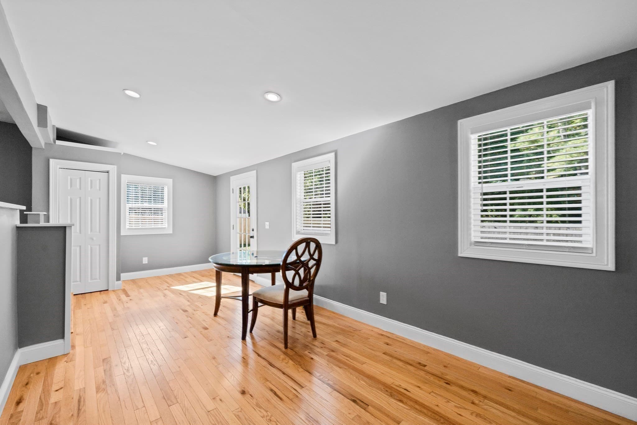 Single Family Residence at 42 Holland Dr, East Longmeadow MA 01028, East Longmeadow, photo 9 of 38
