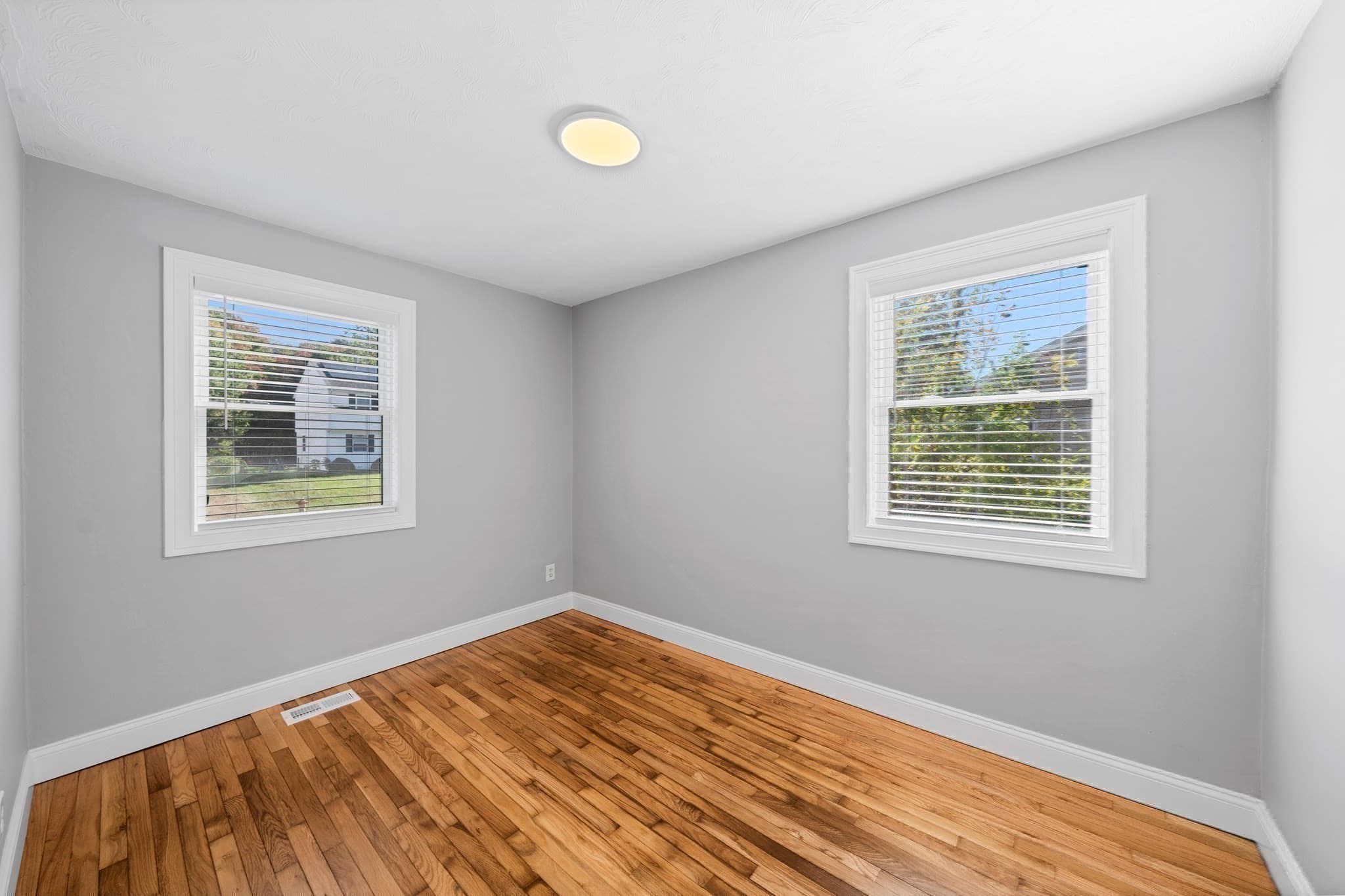 Single Family Residence at 42 Holland Dr, East Longmeadow MA 01028, East Longmeadow, photo 11 of 38