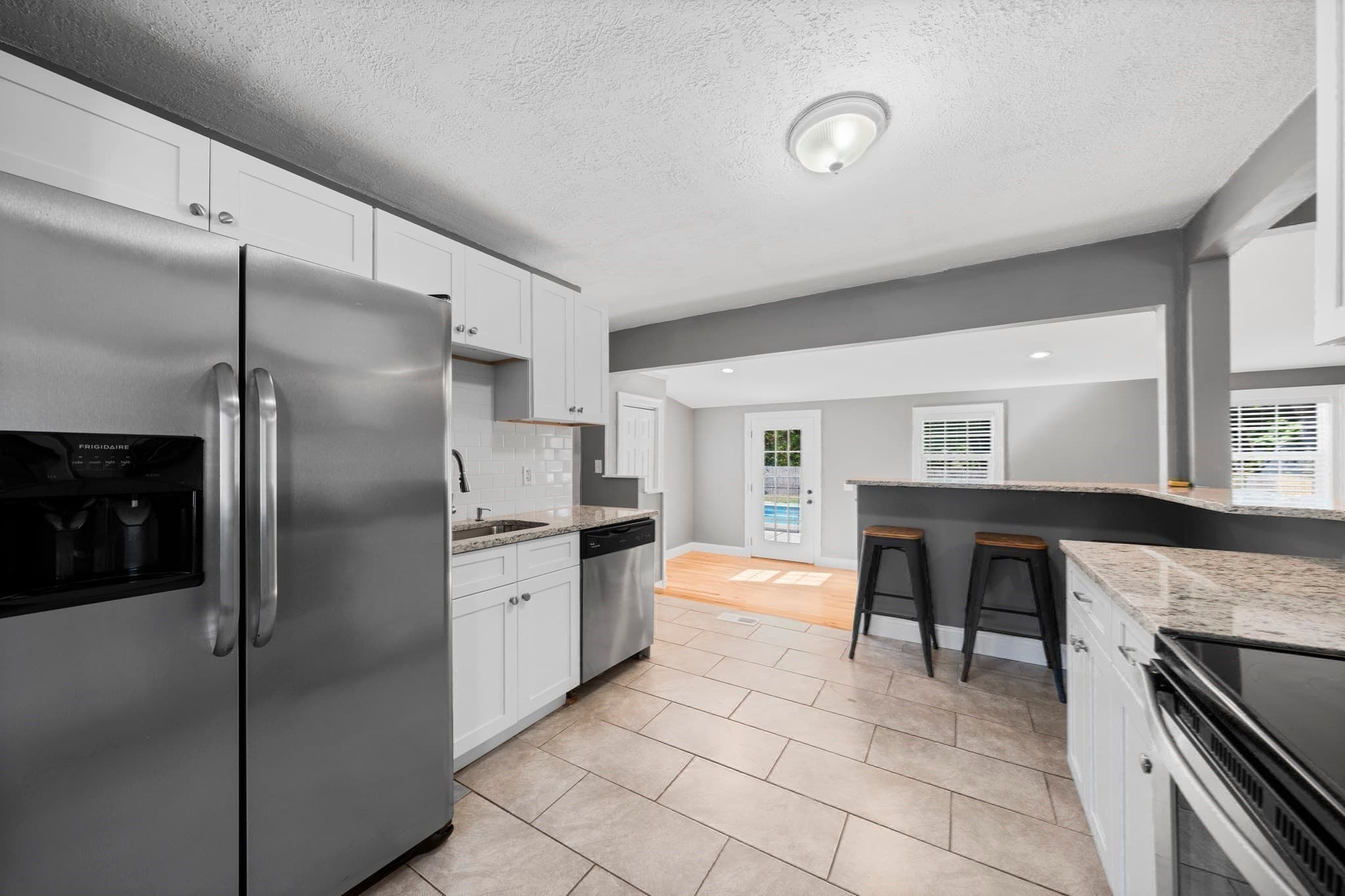 Single Family Residence at 42 Holland Dr, East Longmeadow MA 01028, East Longmeadow, photo 4 of 38