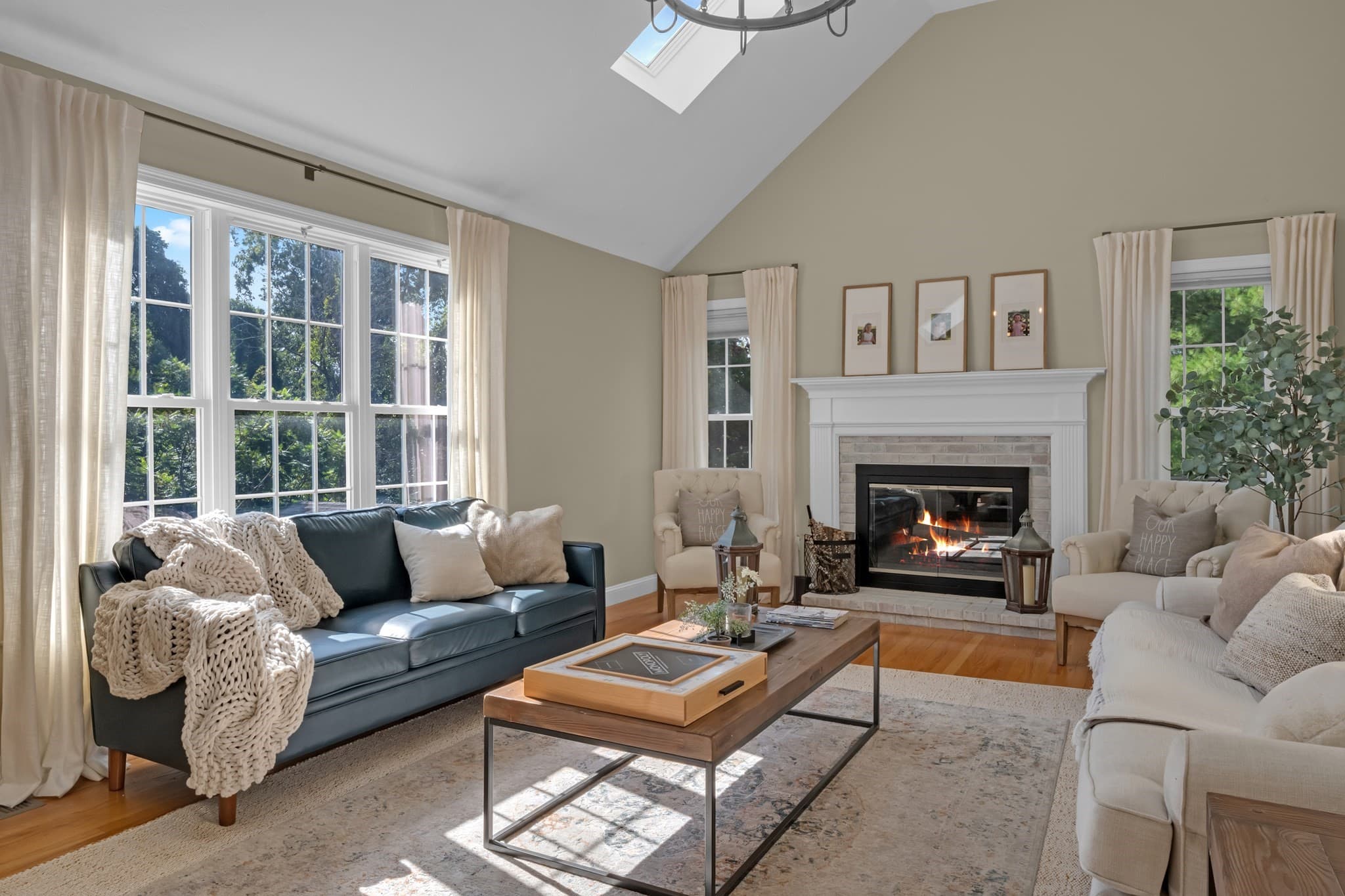 Single Family Residence at 1 Highland Ln, Sturbridge MA 01518, photo 13 of 42