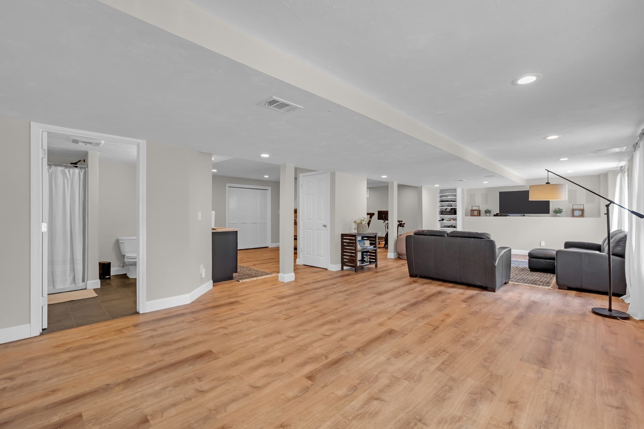Single Family Residence at 1 Highland Ln, Sturbridge MA 01518, photo 30 of 42