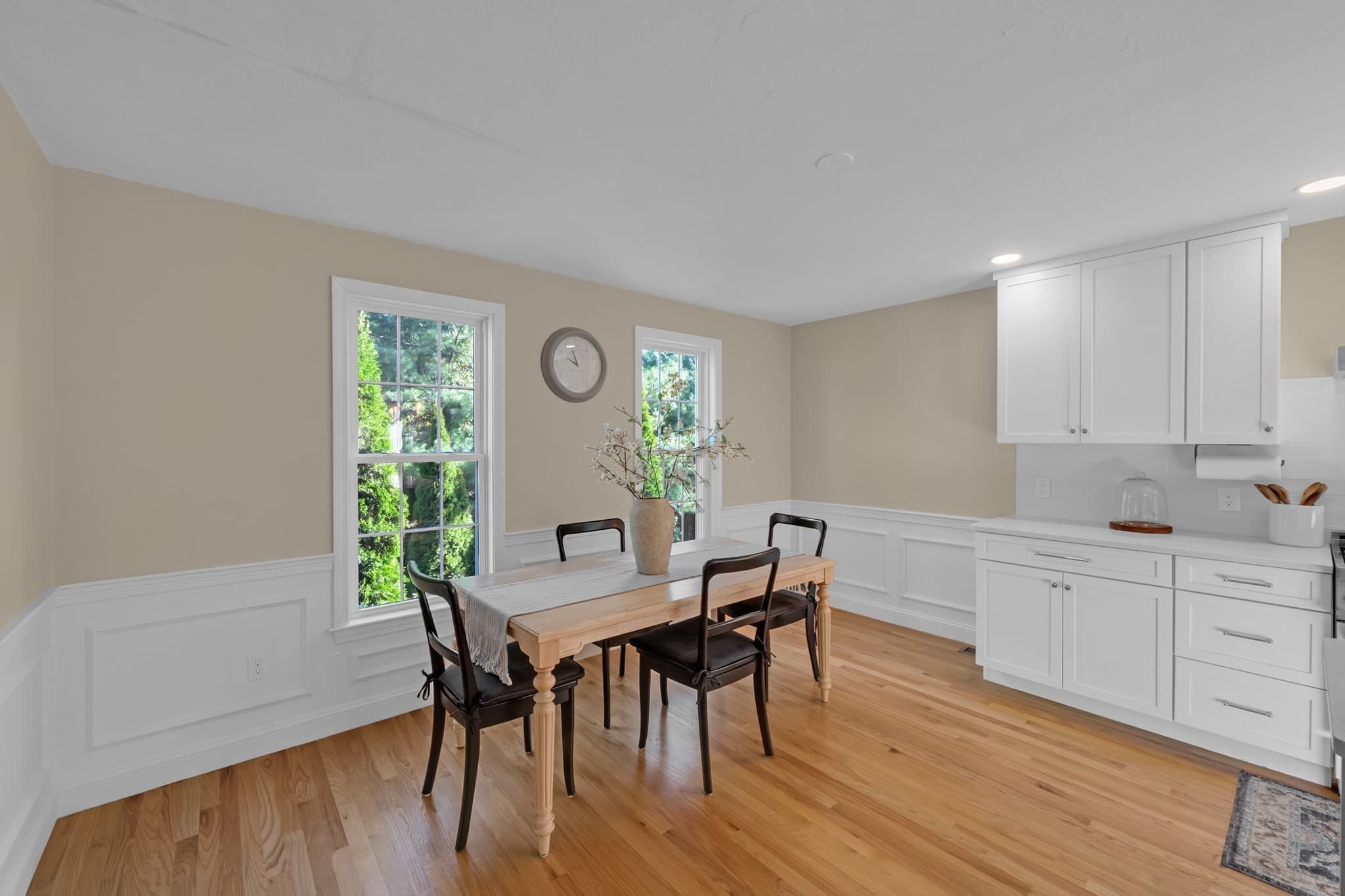 Single Family Residence at 1 Highland Ln, Sturbridge MA 01518, photo 8 of 42