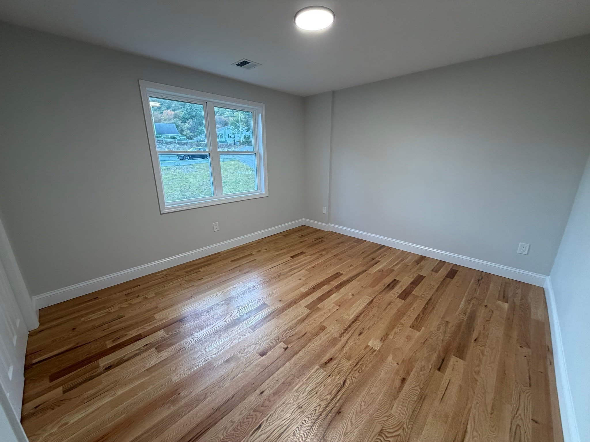 Single Family Residence at 190 Southbridge Rd, Dudley MA 01571, Dudley, photo 12 of 33