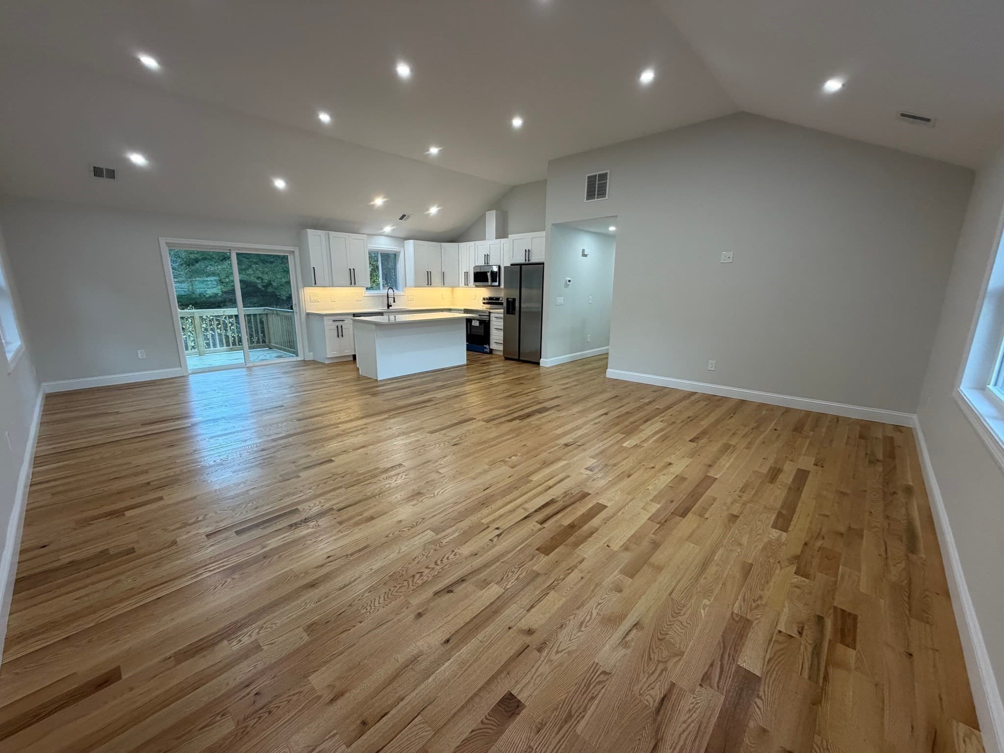 Single Family Residence at 190 Southbridge Rd, Dudley MA 01571, Dudley, photo 5 of 33