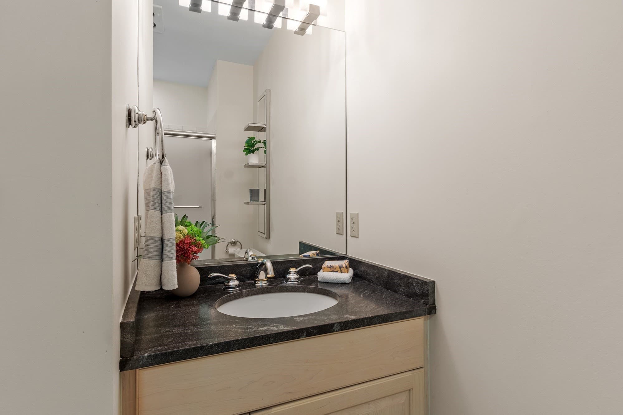 Condominium at 100 Keyes Road # 324, Concord MA 01742, Concord, photo 15 of 30