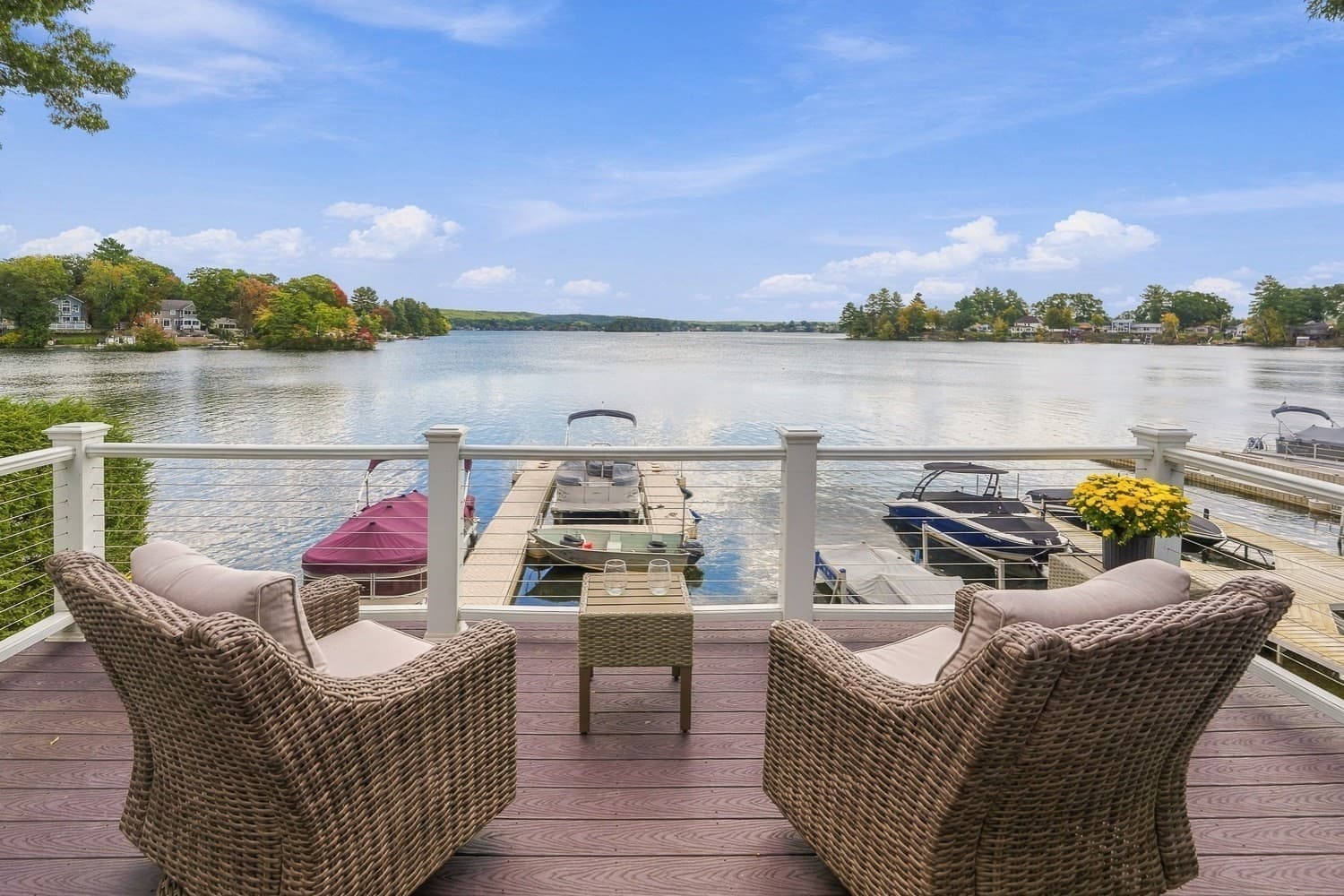 93 Birch Island Rd, Webster MA 01570