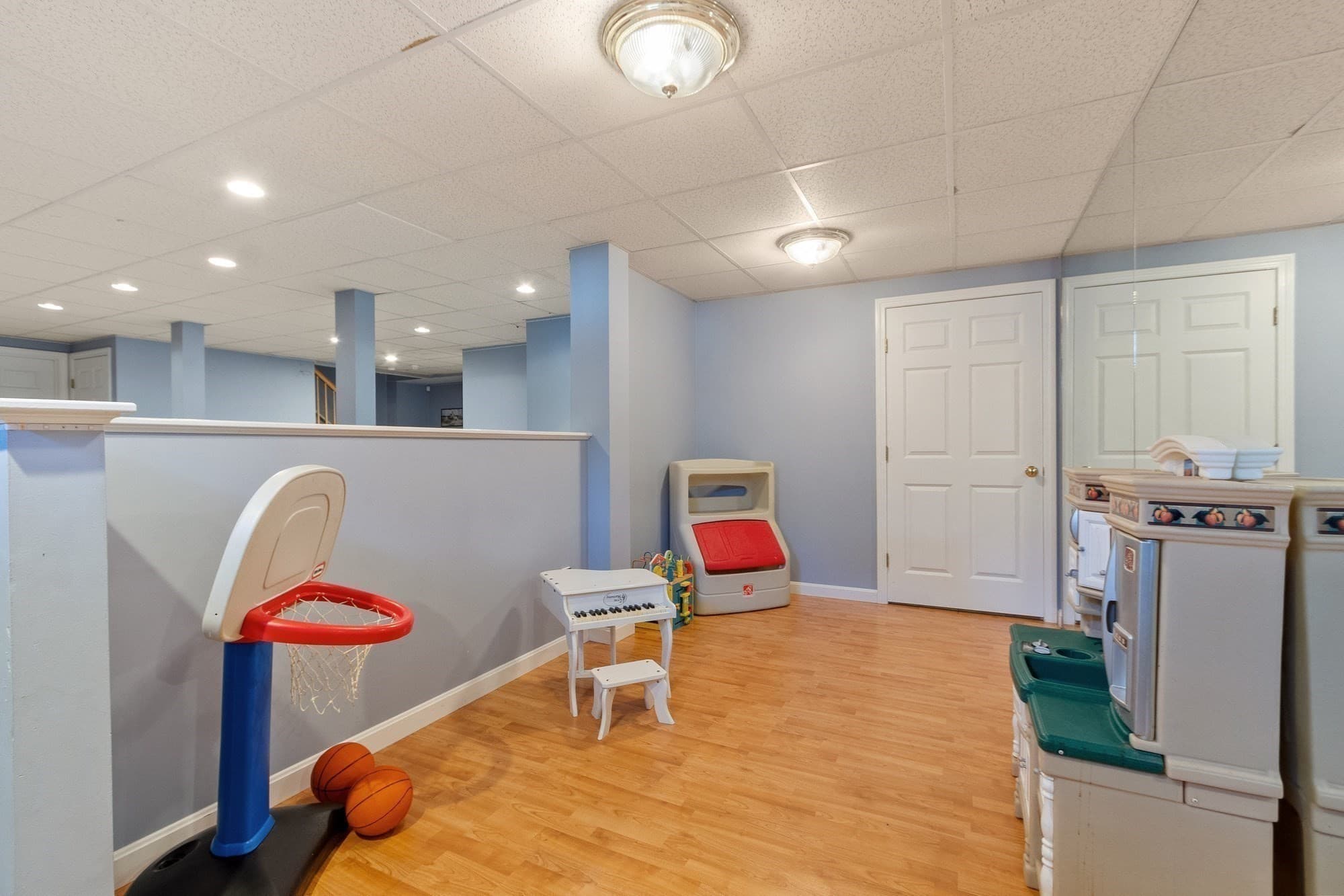 Single Family Residence at 234 Highland Ave, Leominster MA 01453, Leominster, photo 27 of 40