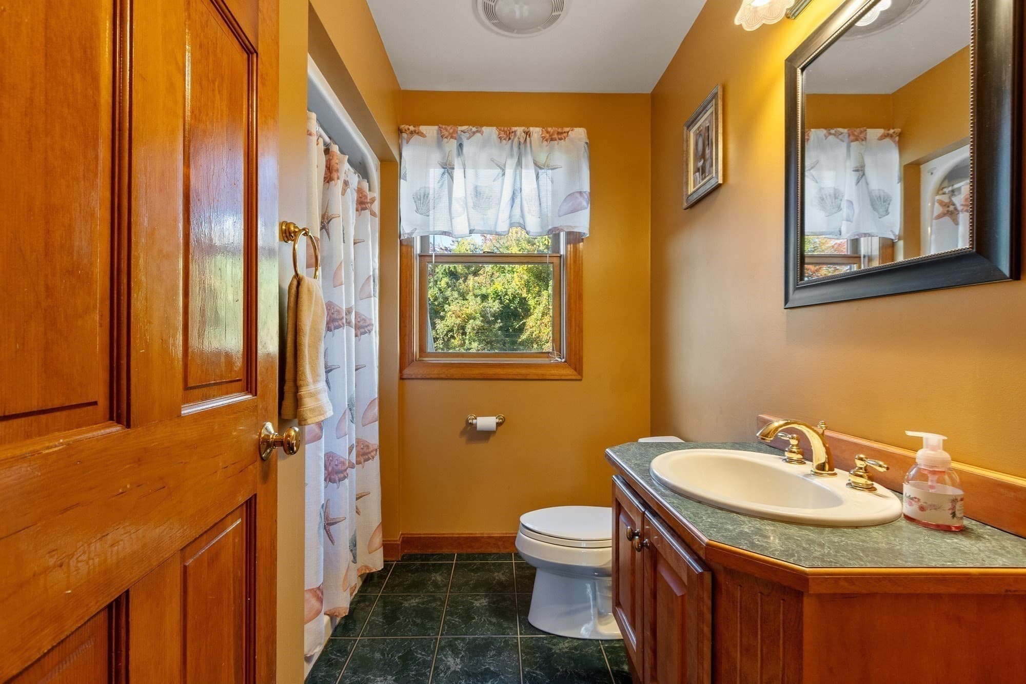 Single Family Residence at 234 Highland Ave, Leominster MA 01453, Leominster, photo 12 of 40