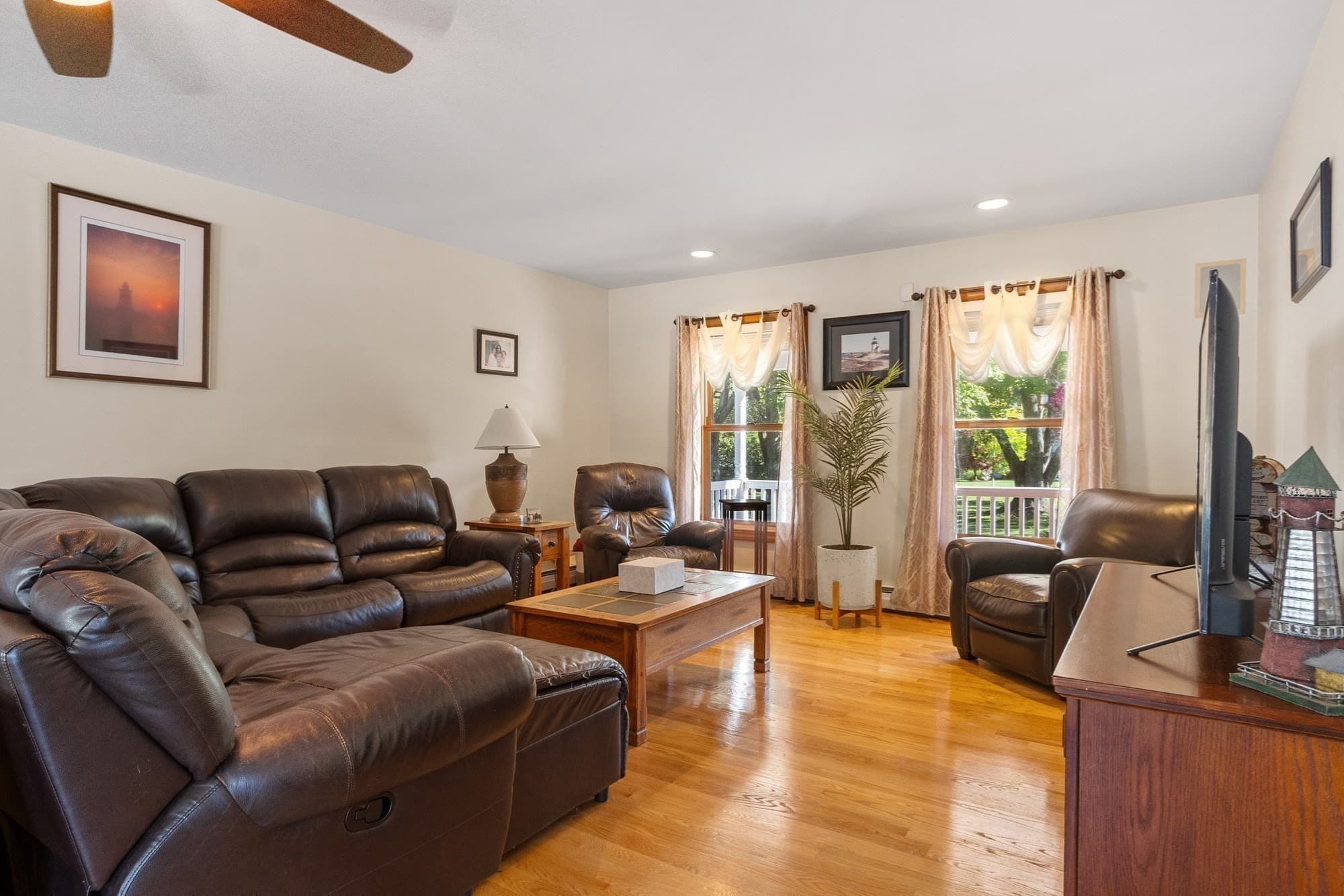 Single Family Residence at 234 Highland Ave, Leominster MA 01453, Leominster, photo 9 of 40