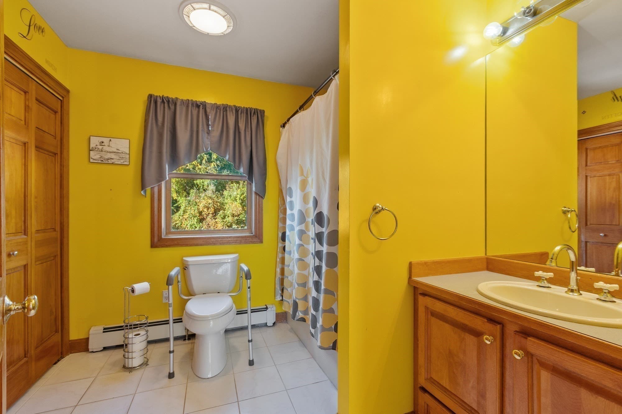 Single Family Residence at 234 Highland Ave, Leominster MA 01453, Leominster, photo 38 of 40