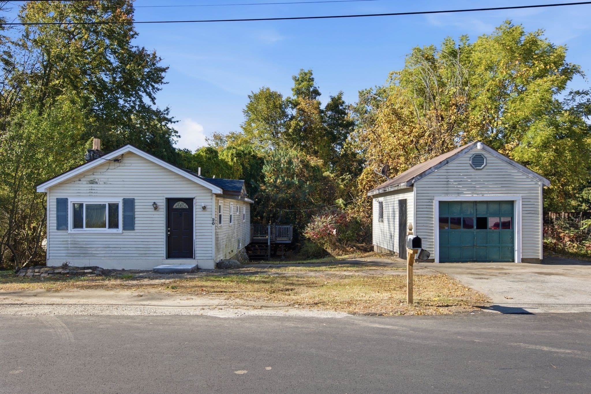 20 Mills Dr, Dracut MA 01826