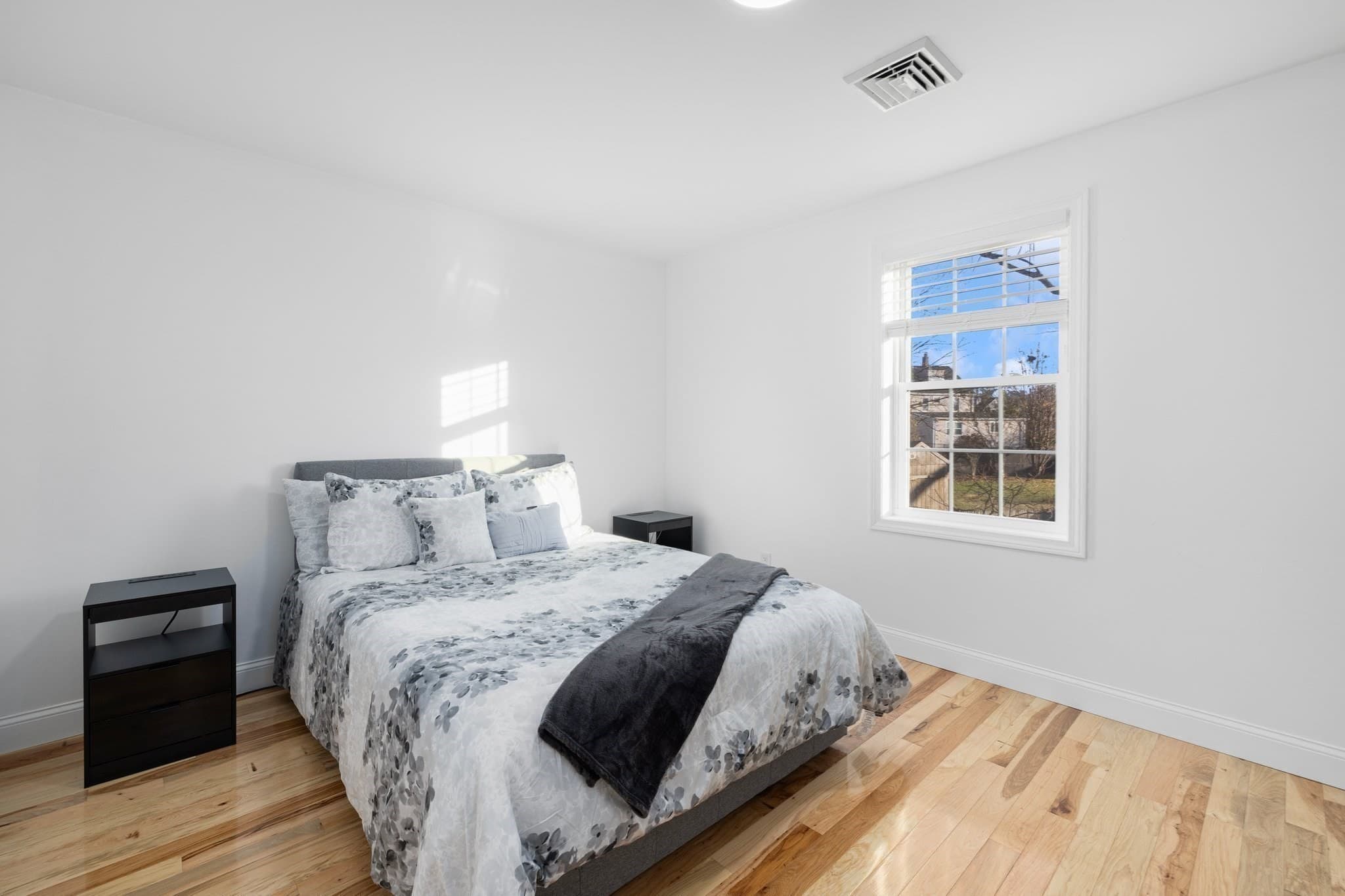 Single Family Residence at 5 Vista Way, Fall River MA 02724, Fall River, photo 19 of 39