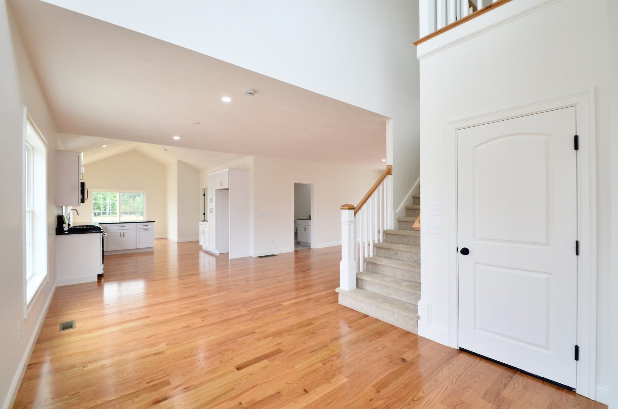 Single Family Residence at 215A Crownshield # 20A, Uxbridge MA 01569, Uxbridge, photo 5 of 25