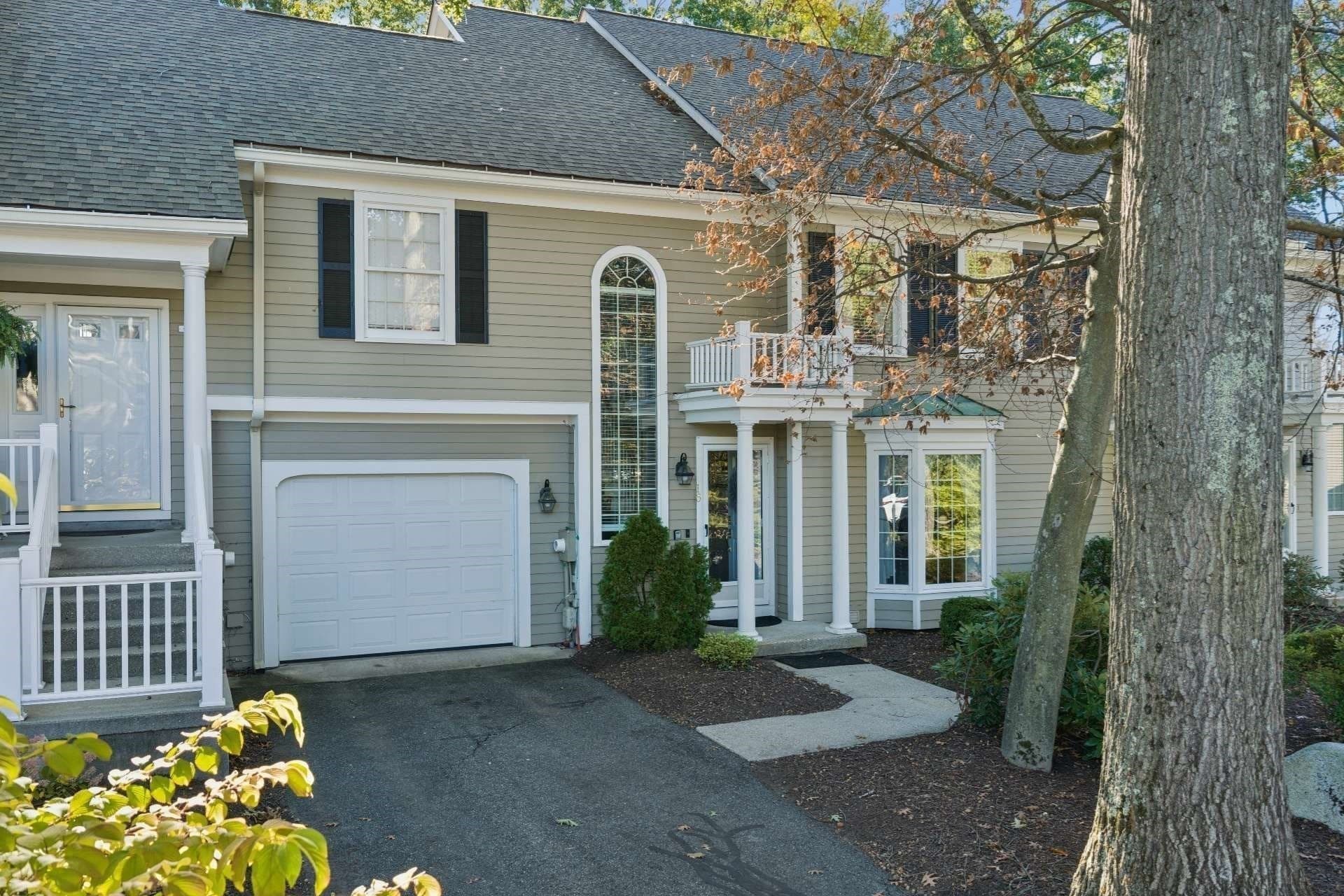 Condominium at 16 Hickory Hill # 16, West Springfield MA 01089, West Springfield, photo 2 of 42