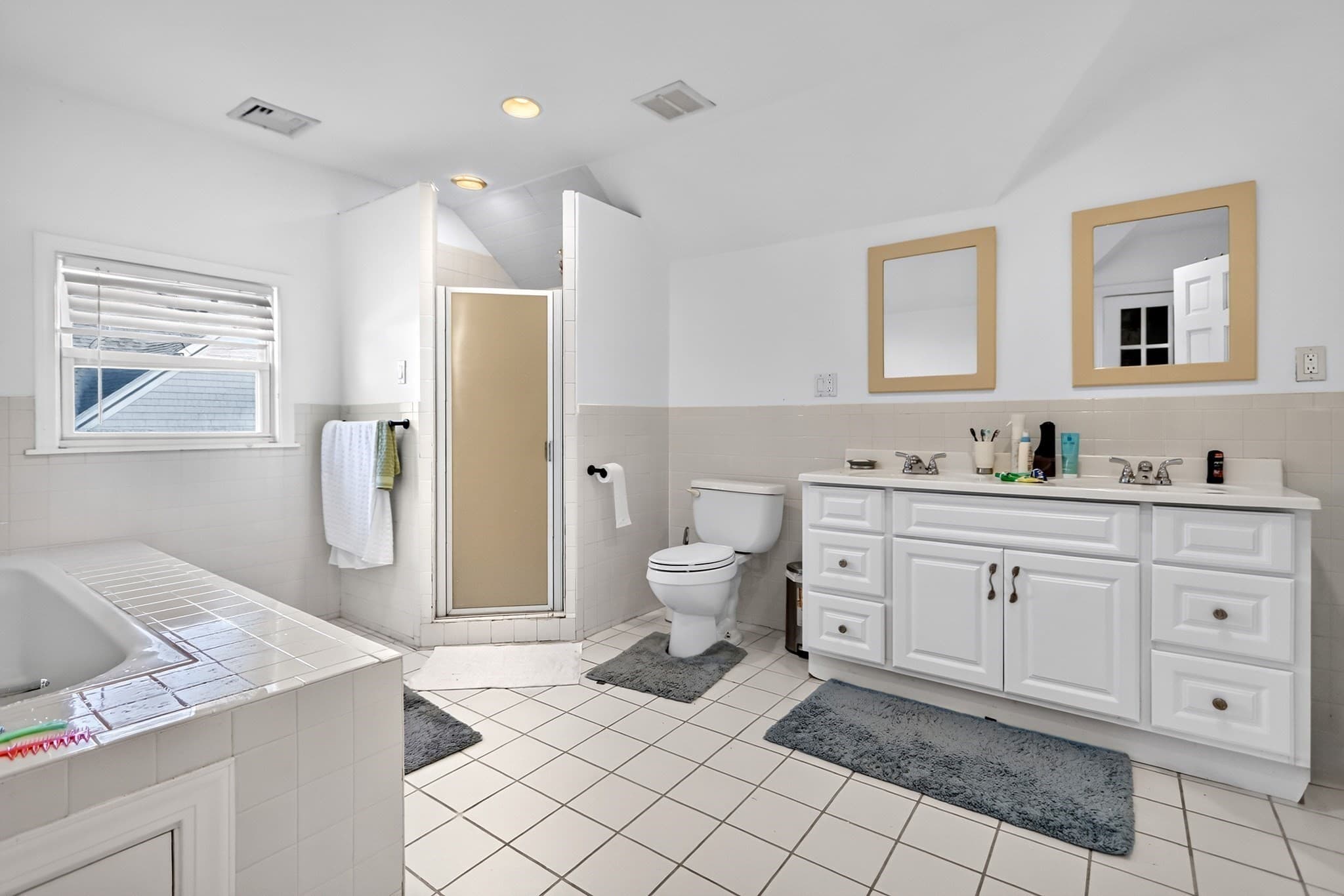 Condominium at 162 Brush Hill Rd # 2, Milton MA 02186, Milton, photo 16 of 30
