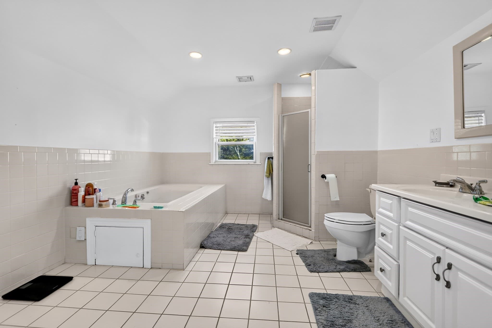 Condominium at 162 Brush Hill Rd # 2, Milton MA 02186, Milton, photo 15 of 30