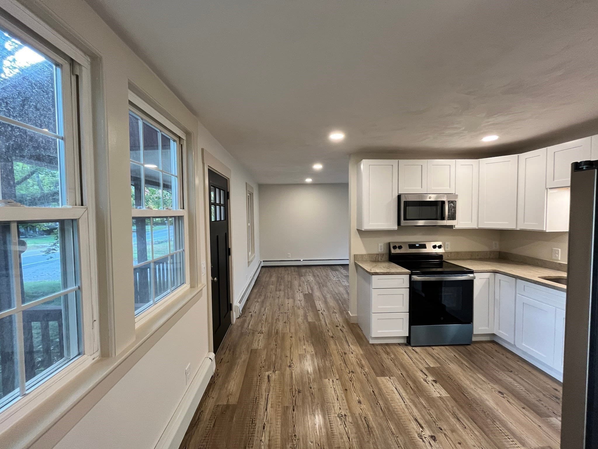 Single Family Residence at 1076 Hill Street, Northbridge MA 01588, Northbridge, photo 5 of 18