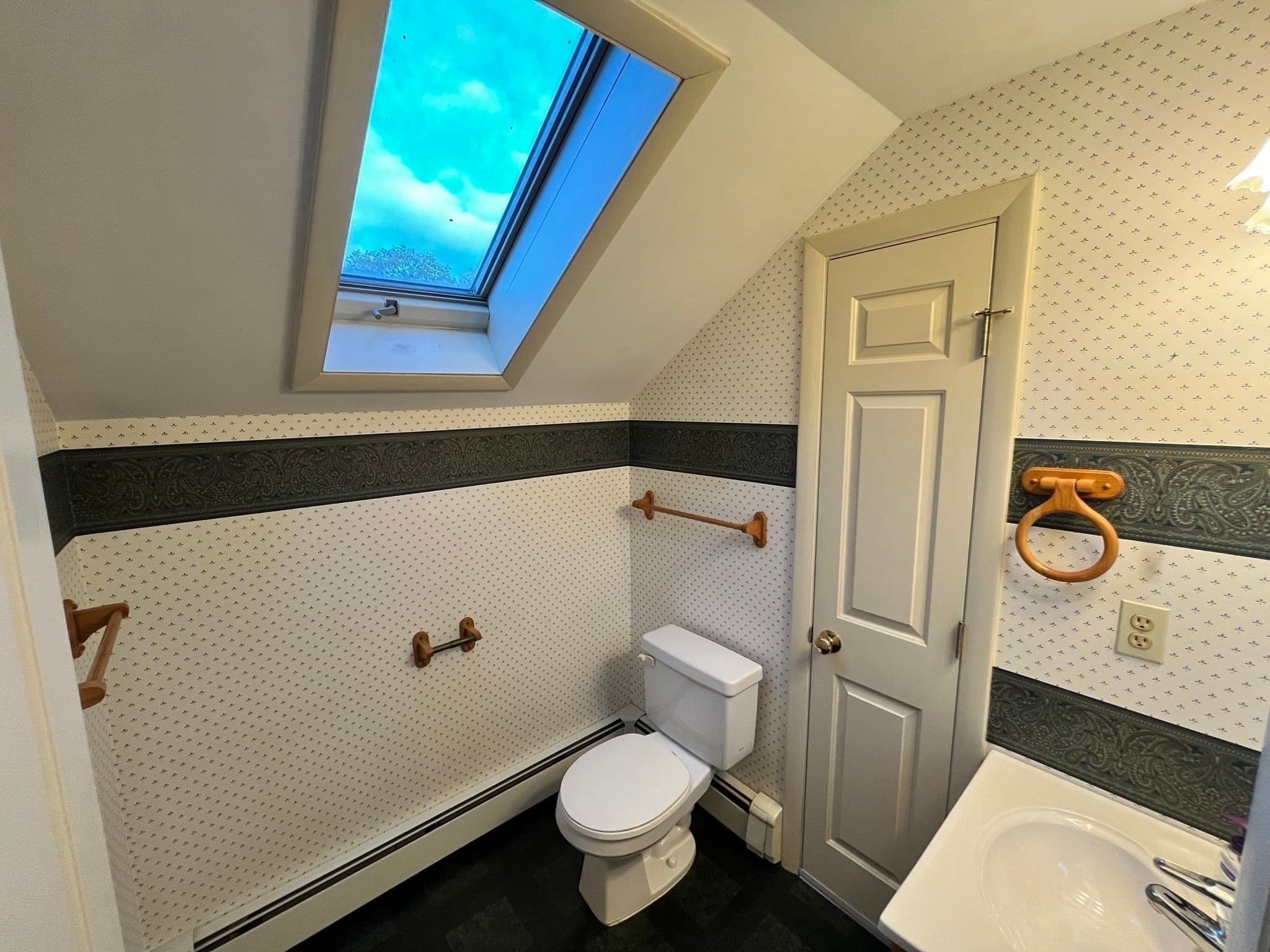 Single Family Residence at 1076 Hill Street, Northbridge MA 01588, Northbridge, photo 14 of 18