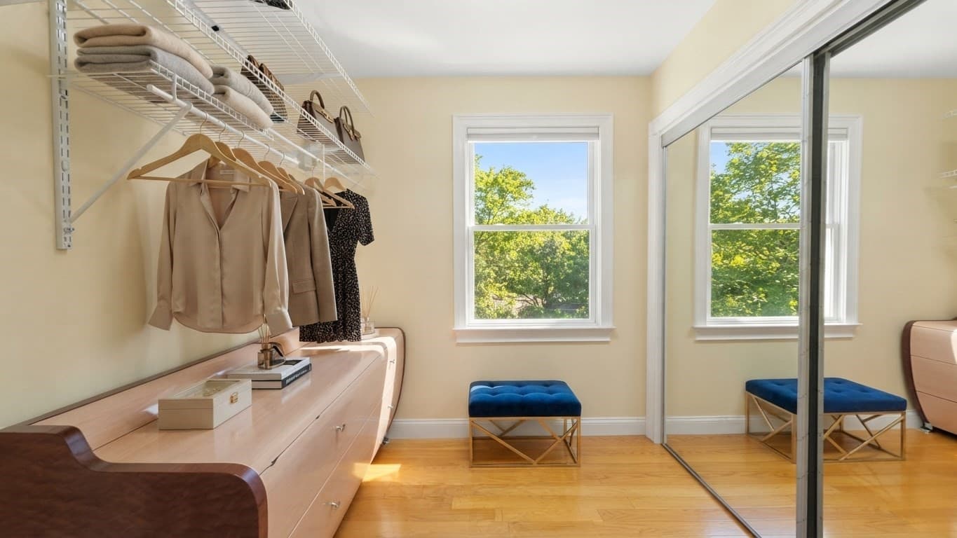 Single Family Residence at 33 Woodland Ave, Saugus MA 01906, Saugus, photo 9 of 15