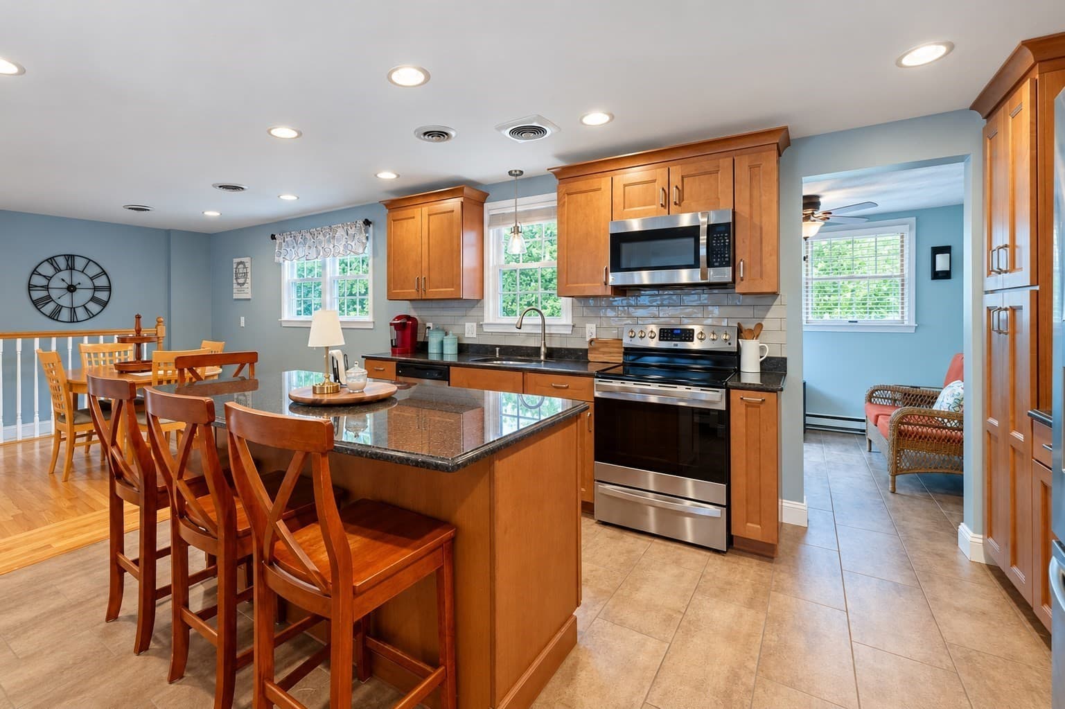 Single Family Residence at 93 Oakland Avenue, Seekonk MA 02771, Seekonk, photo 7 of 35